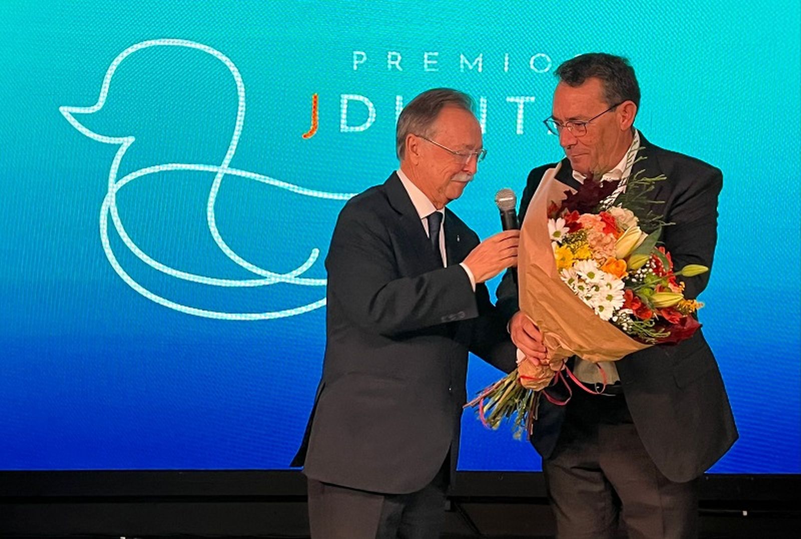 9949_5156_webjdigital3