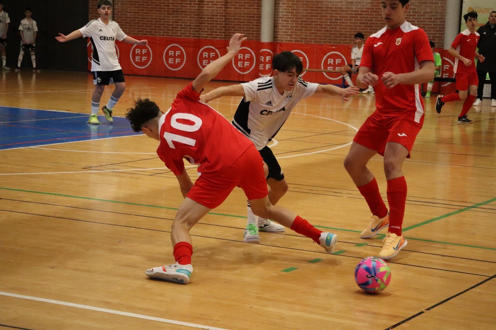 0526f750-e4d8-4dac-8fd7-a8fead6b2e3f