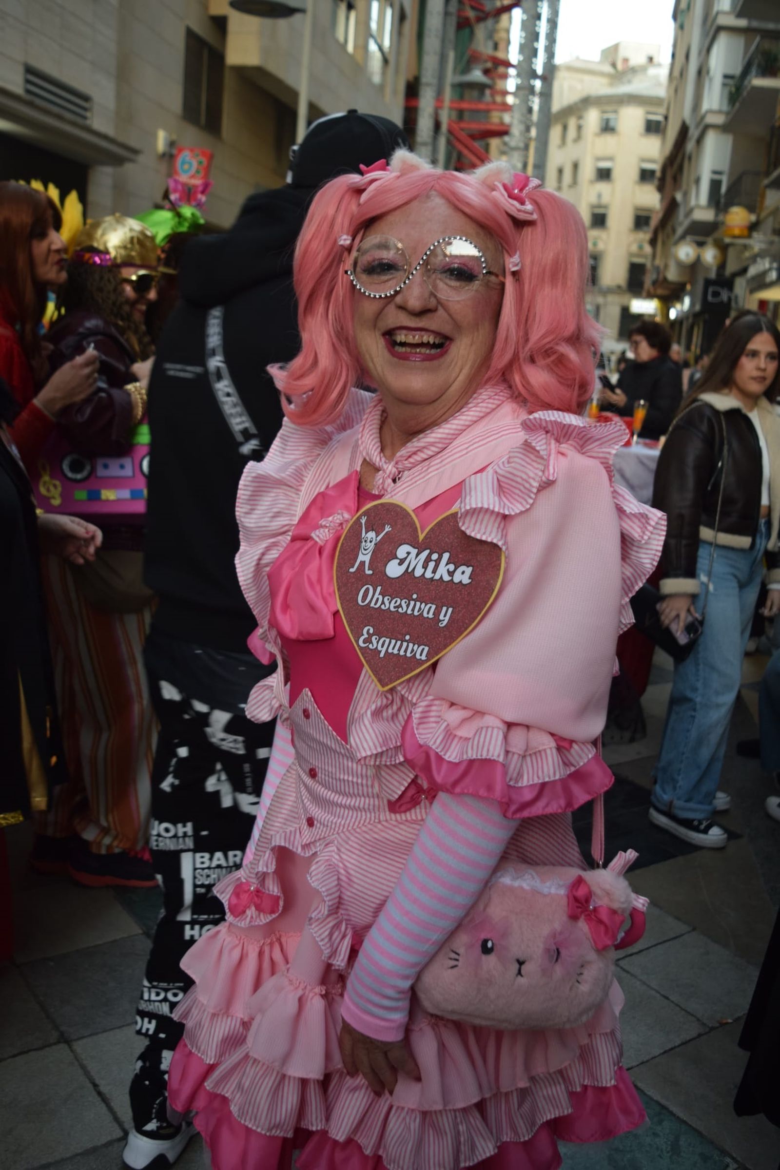 Los Popi enamoran a Ceuta con un pasacalles destinado a la búsqueda de su “media caballa”