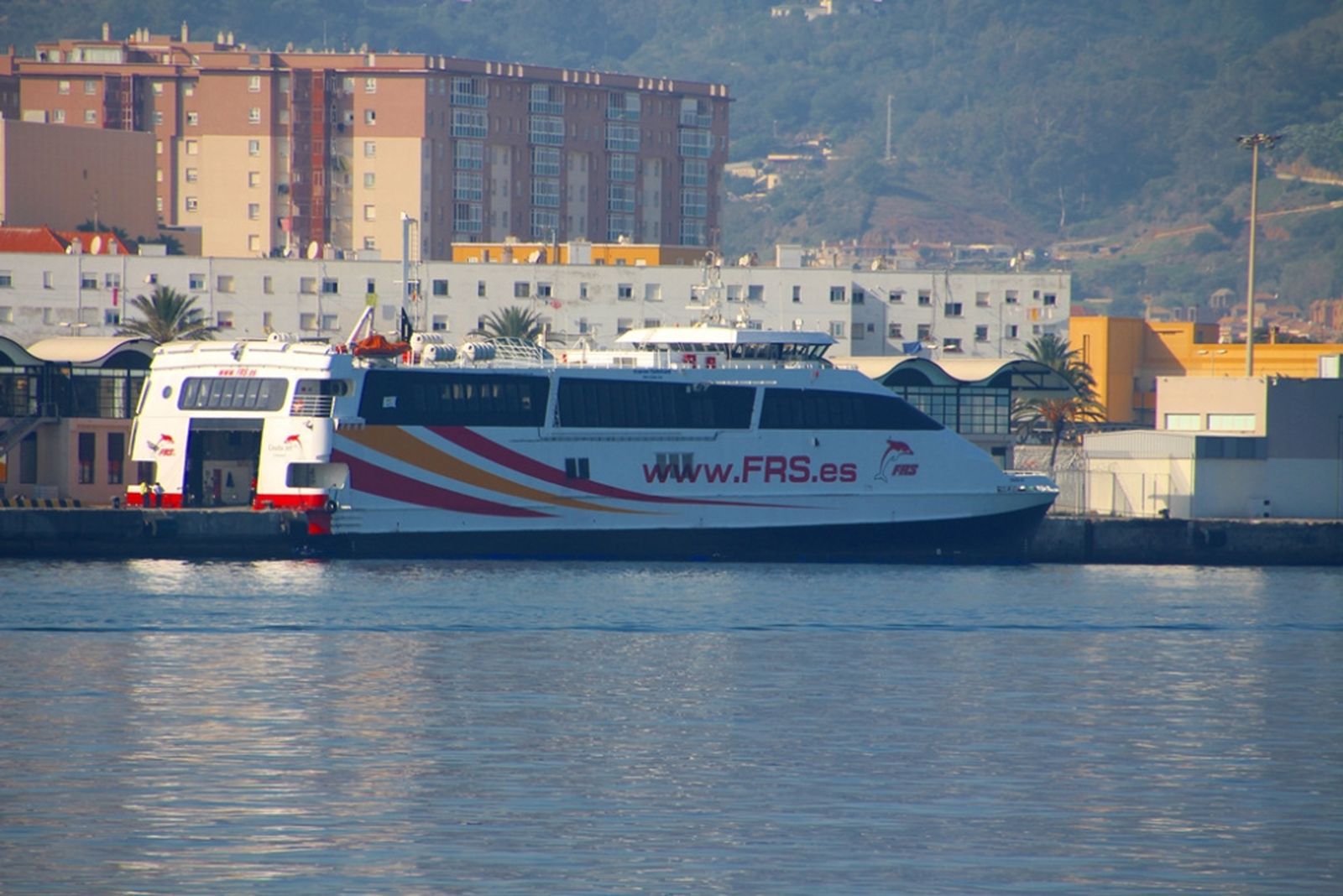 1278_naviera-frs_01