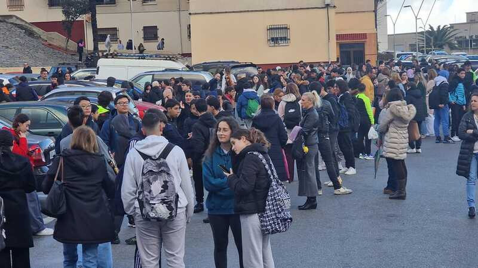 4071_ies-abyla-amenaza-bomba-ceuta-7