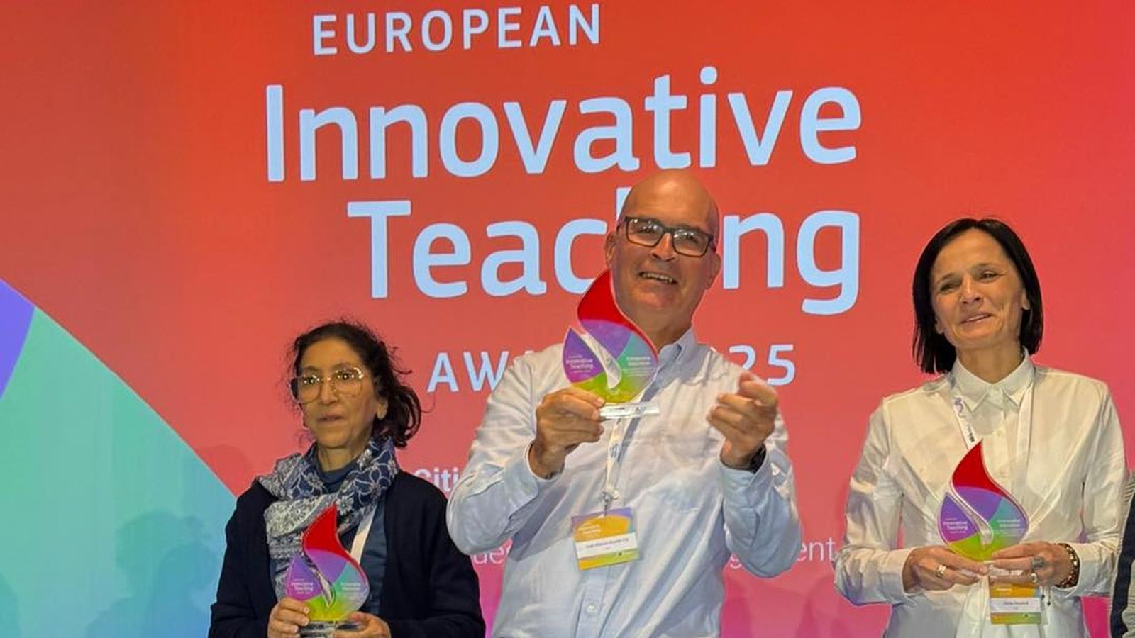 Juan Bruzón recoge en Bruselas el Premio a la Innovación Educativa