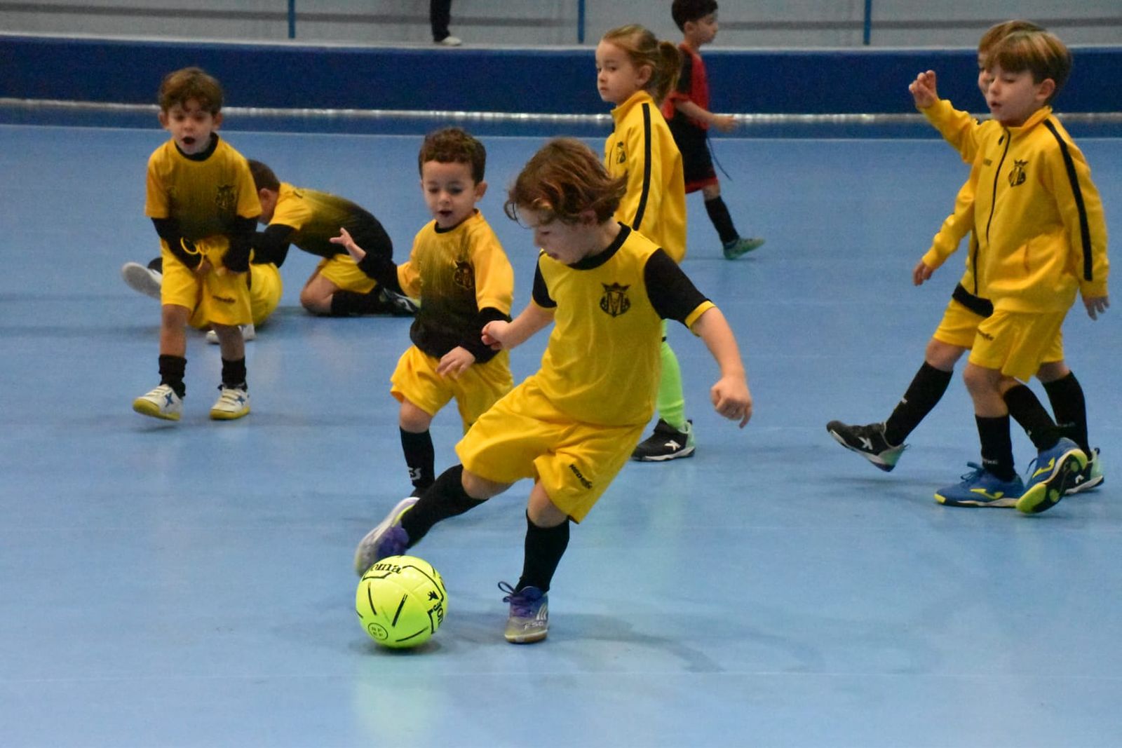 Los debutantes ganan protagonismo en el torneo 'Un Juguete, Una Sonrisa'