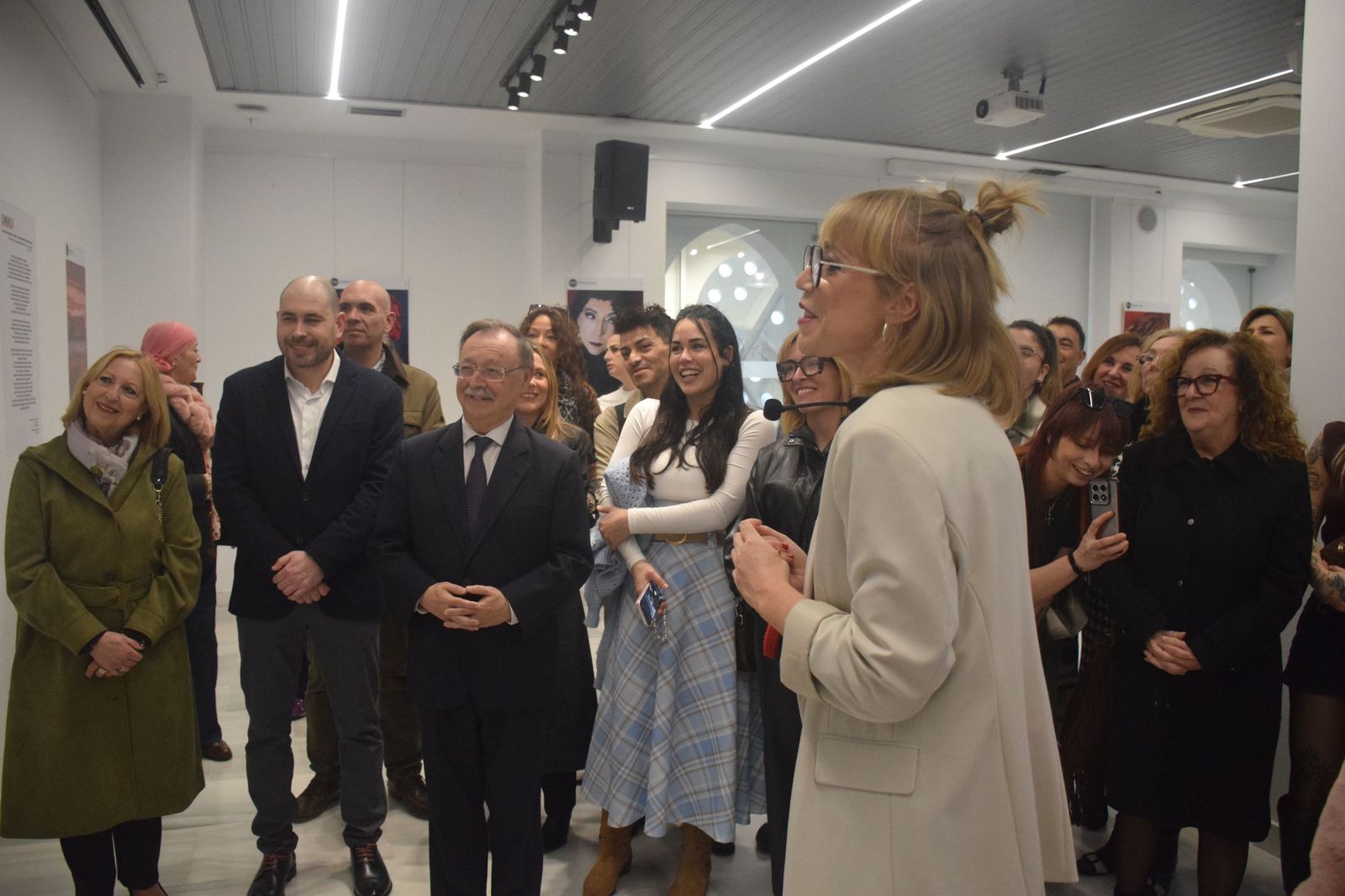 FOTOGALERÍA | La Fundación Premio Convivencia inaugura en Ceuta la muestra “Unik@”