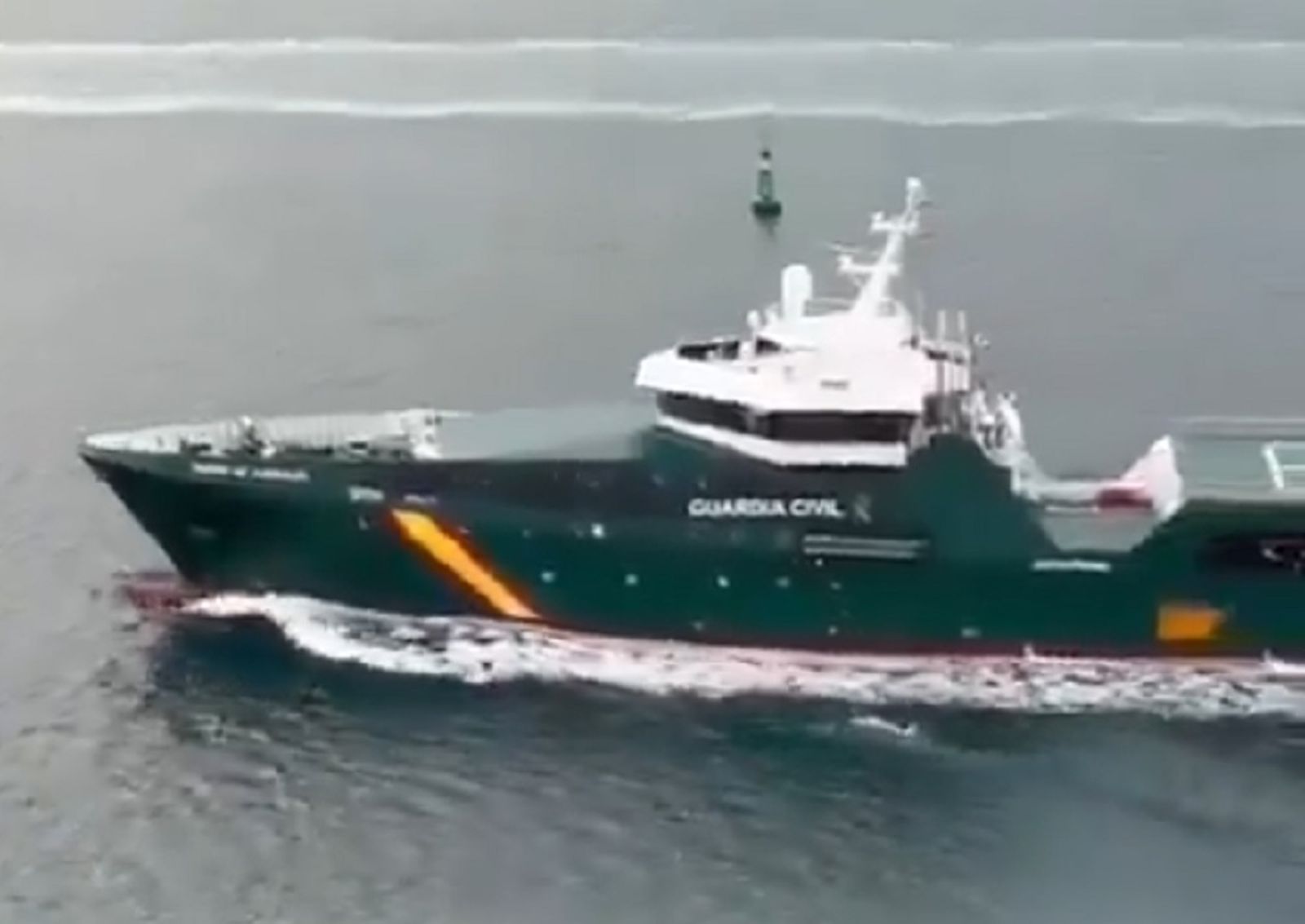 Con 82 metros de eslora y un desplazamiento de 2.600 toneladas, la nueva nave cuenta con cinco cubiertas, un helipuerto y equipamiento para misiones de larga duración