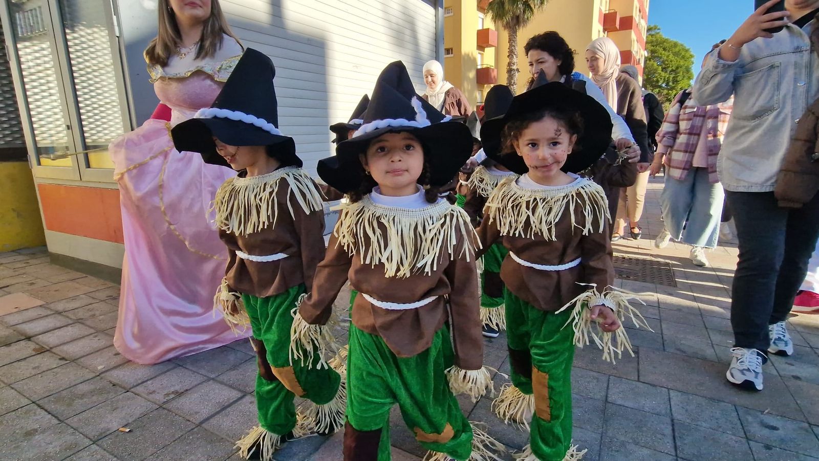 El CEIP 'Ciudad de Ceuta' vibra con su cabalgata de carnaval