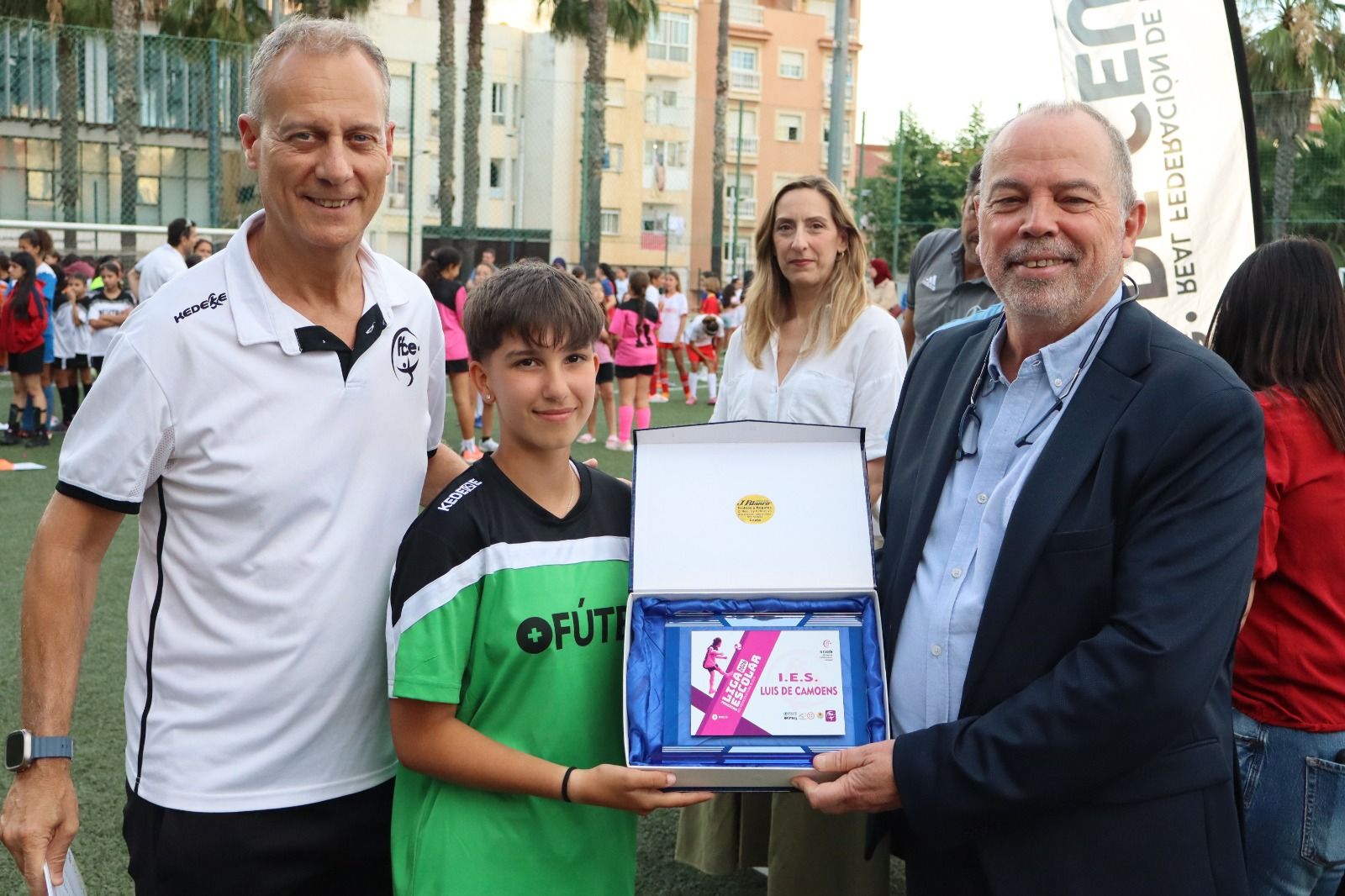 Entrega de trofeos de la Liga Escolar Femenina