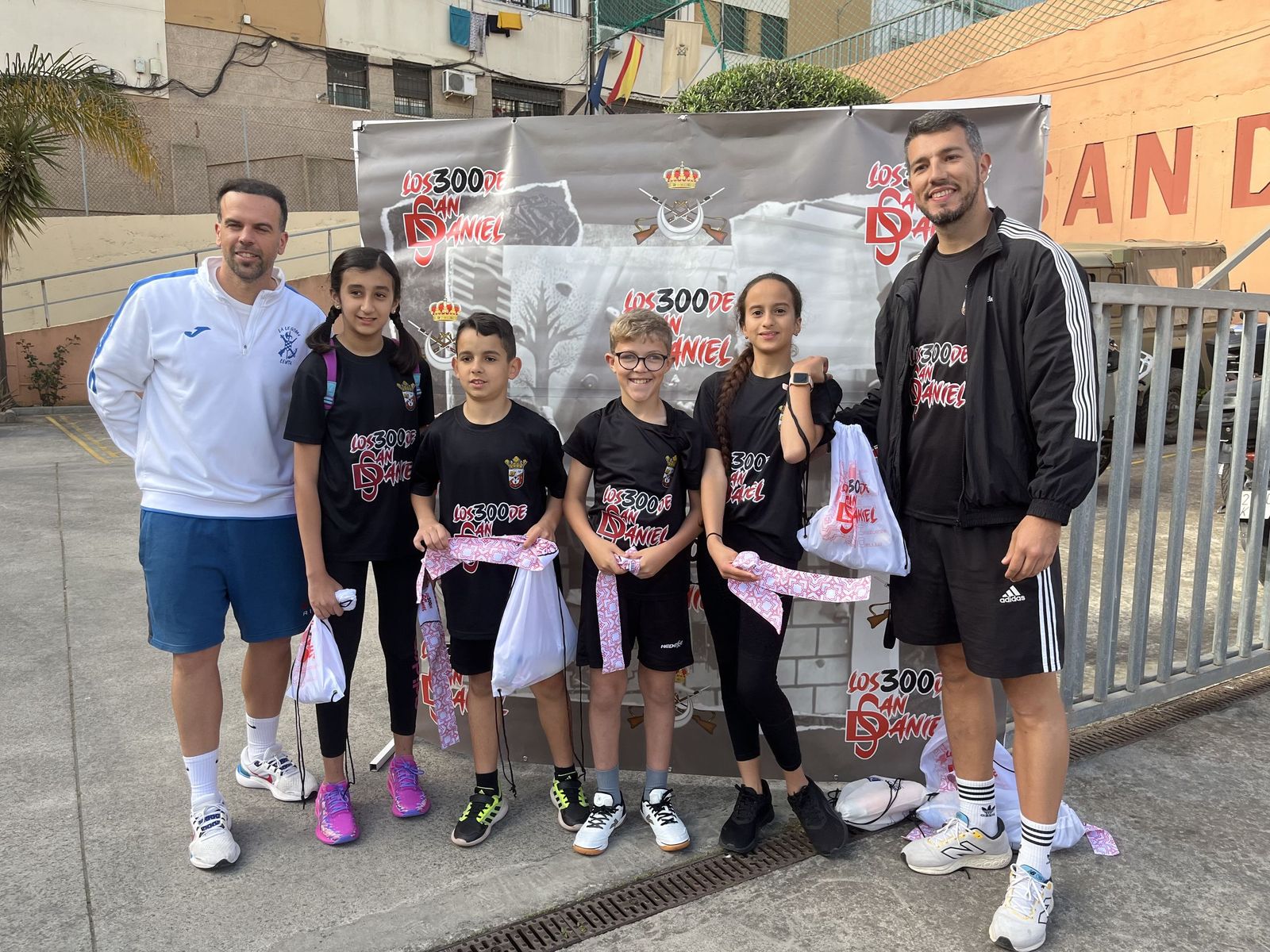 El ‘Desafío de los 300’ convierte Ceuta en una fiesta escolar de esfuerzo, compañerismo y superación
