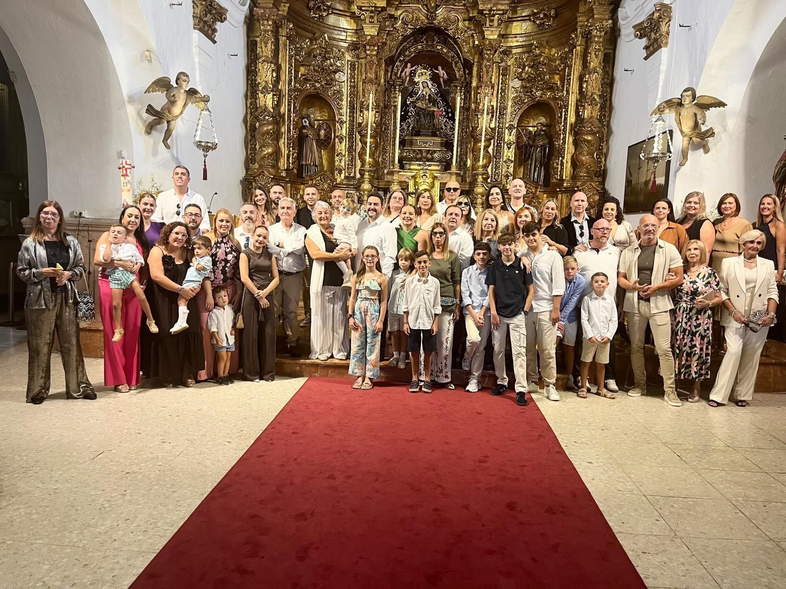 Carlota, Guillermo y Óliver reciben el sacramento del bautismo