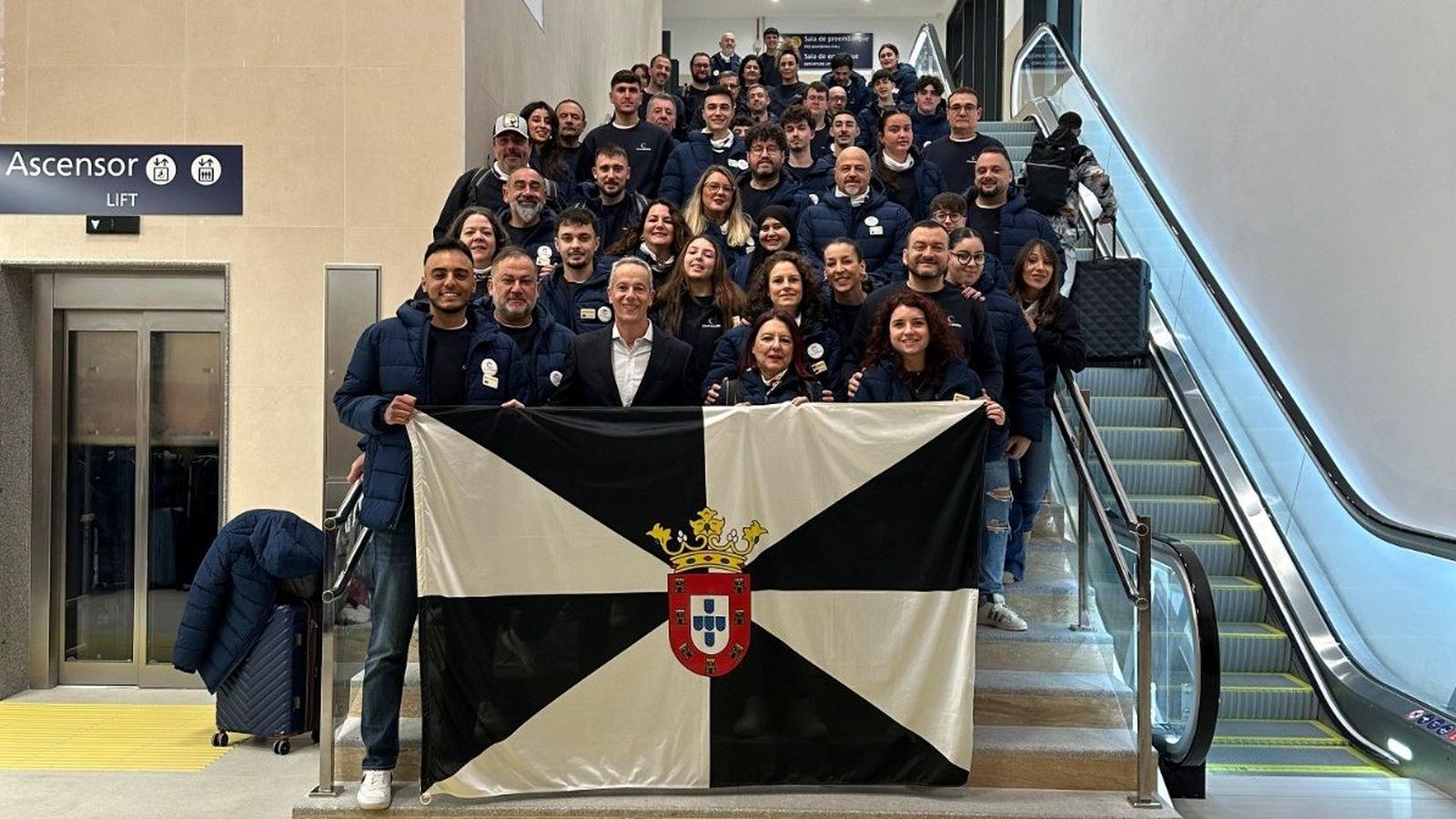 El equipo ceutí junto al director provincial del MEFPyD, Miguel Señor