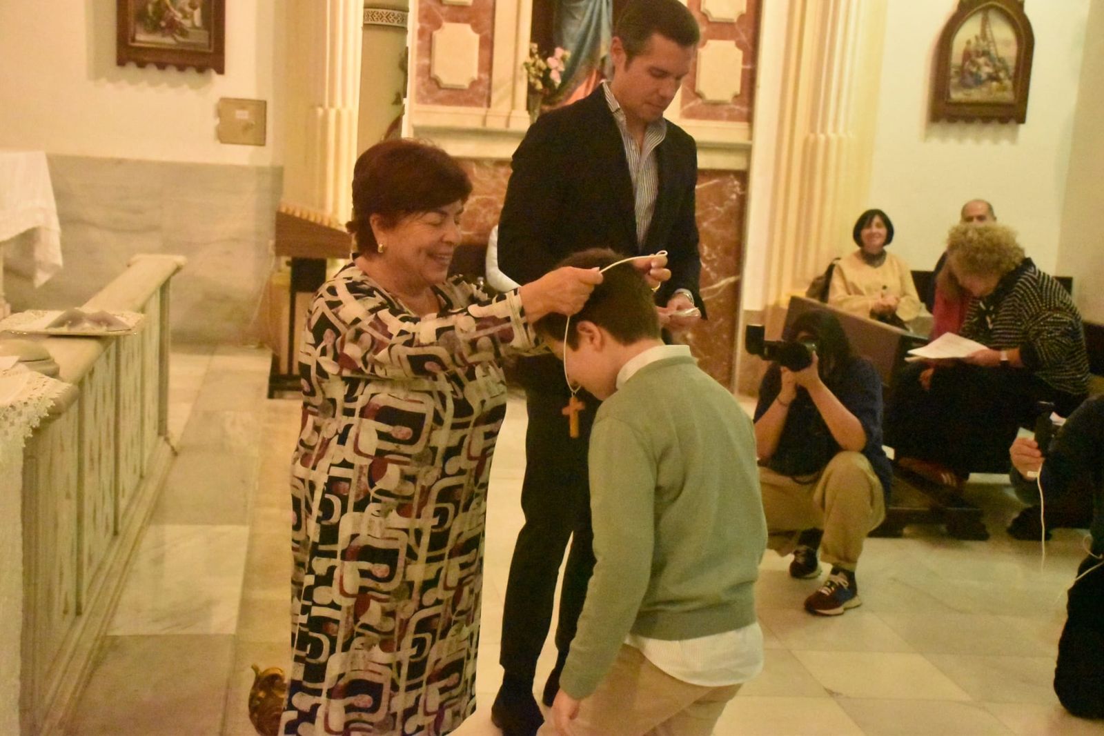 Bendición de las cruces en la iglesia de San Francisco