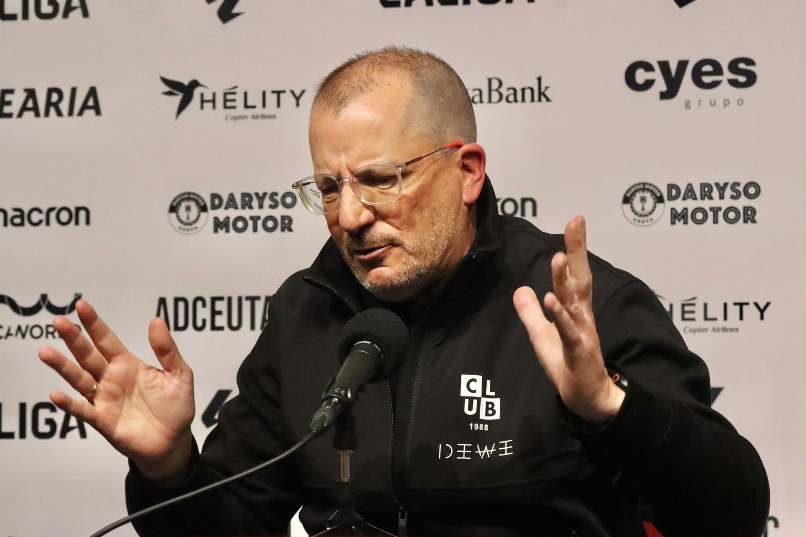 Romero rebaja la euforia y pide apoyo en un final de curso “de esfuerzo bestial”