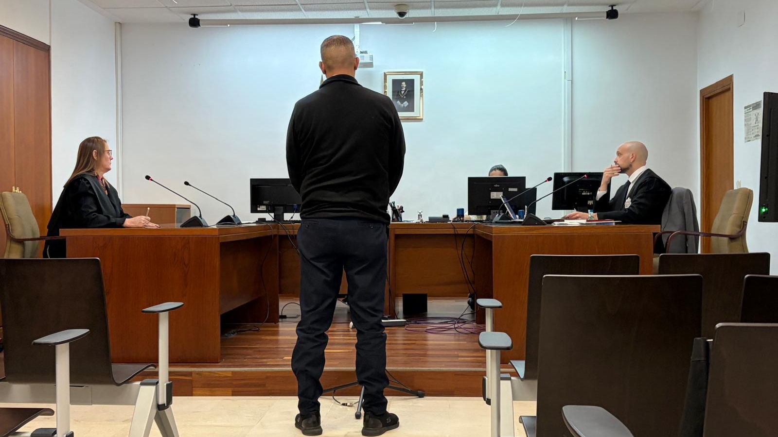 El varón condenado al reconocer los hechos este lunes en la Sección de lo Penal del Tribunal de Instancia de Ceuta.