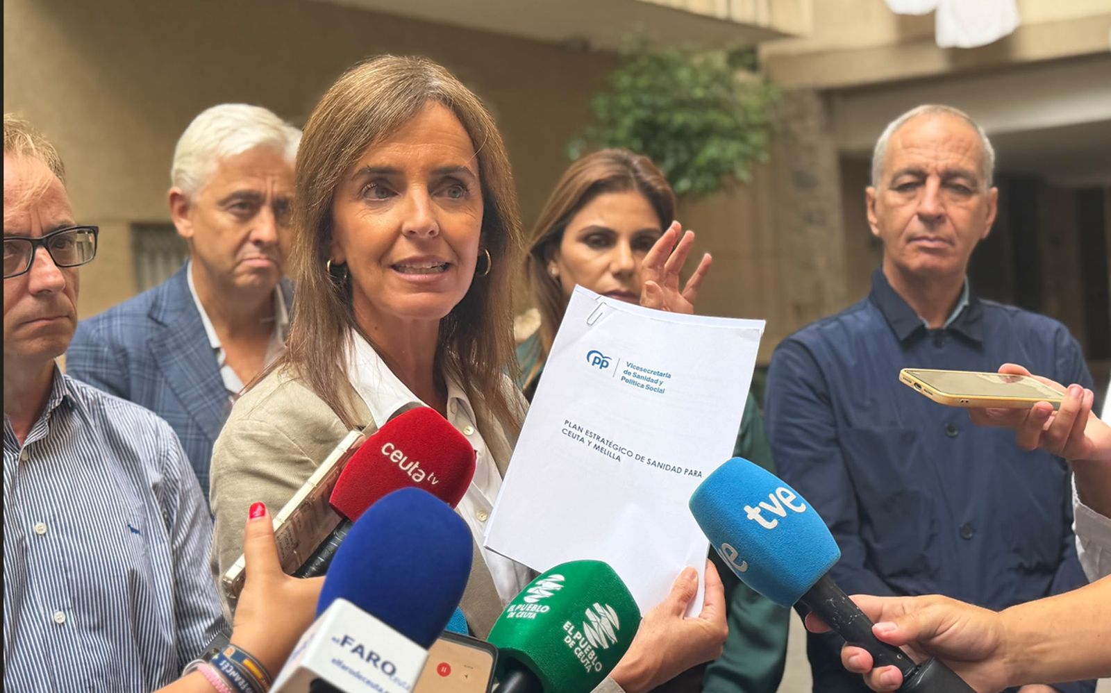 Carmen Fúnez, durante su comparecencia ante los medios