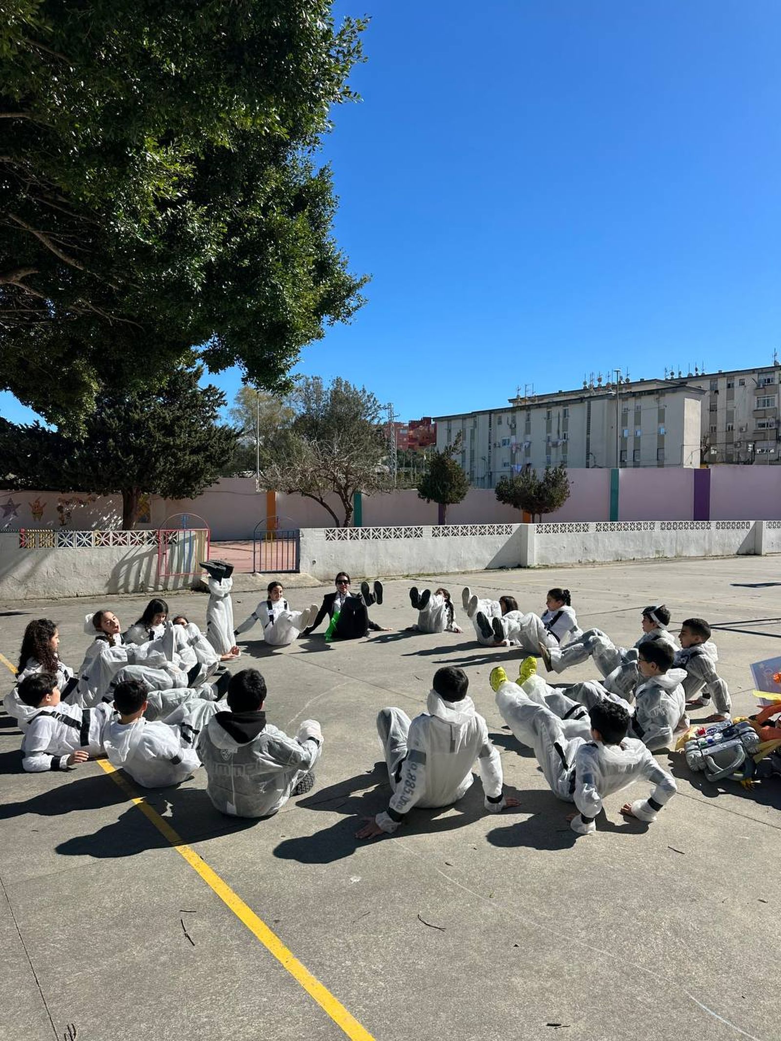Así ha celebrado el 'Juan Carlos I' el carnaval