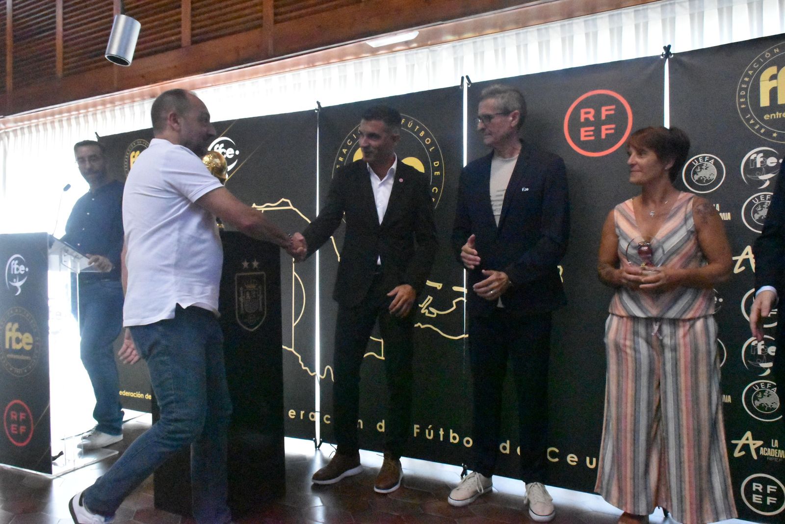 Emoción, homenajes y premios por el Día del Entrenador