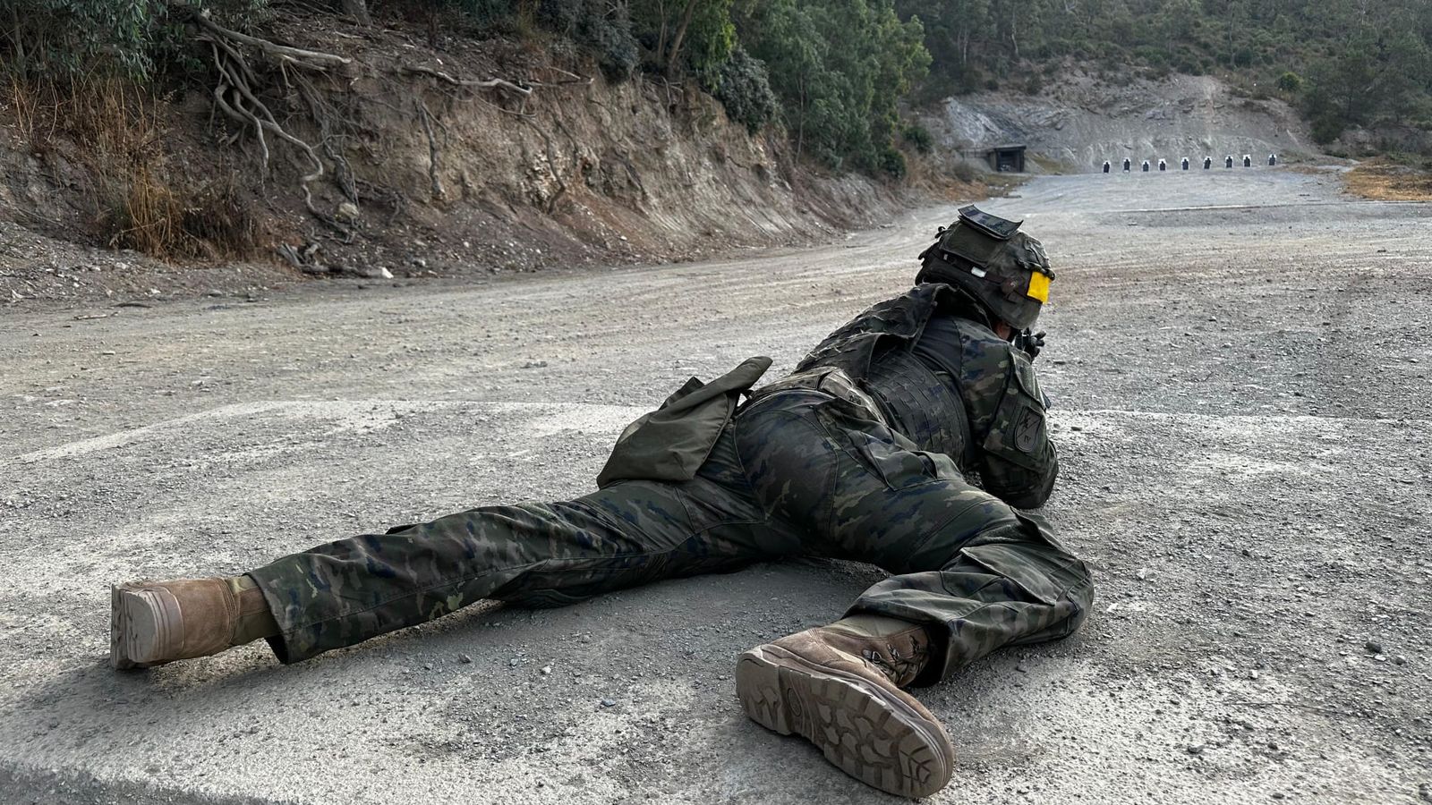 Ejercicios de combate en población y tiro