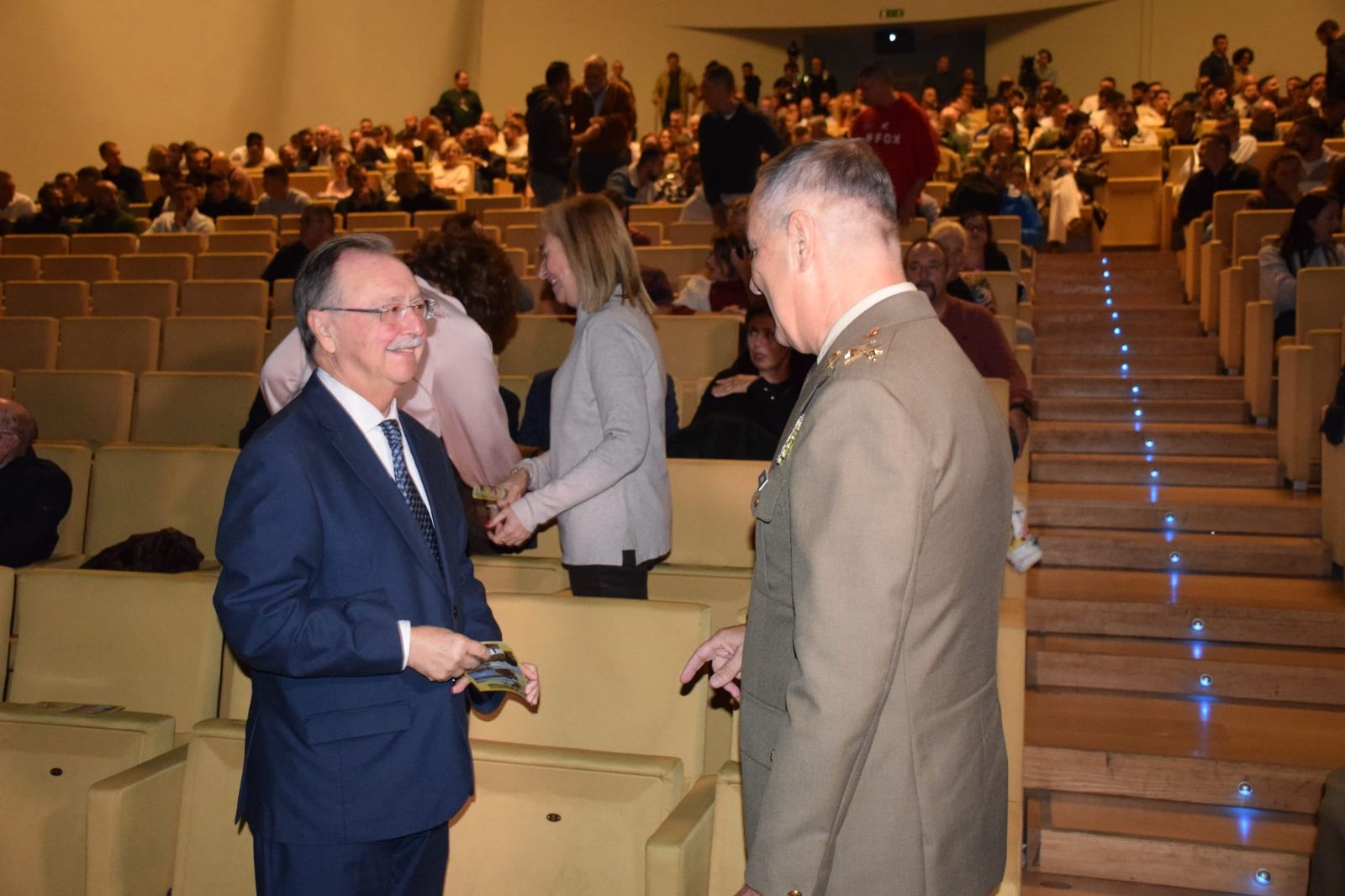 El Revellín vibra con la Banda de Música de la Comandancia