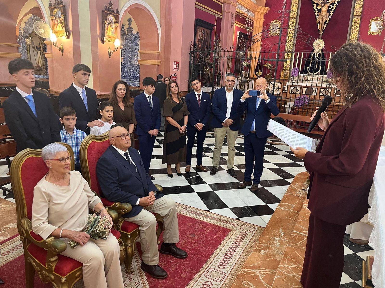 Boda de Oro de Manuel y María Isabel en la Iglesia de los Remedios