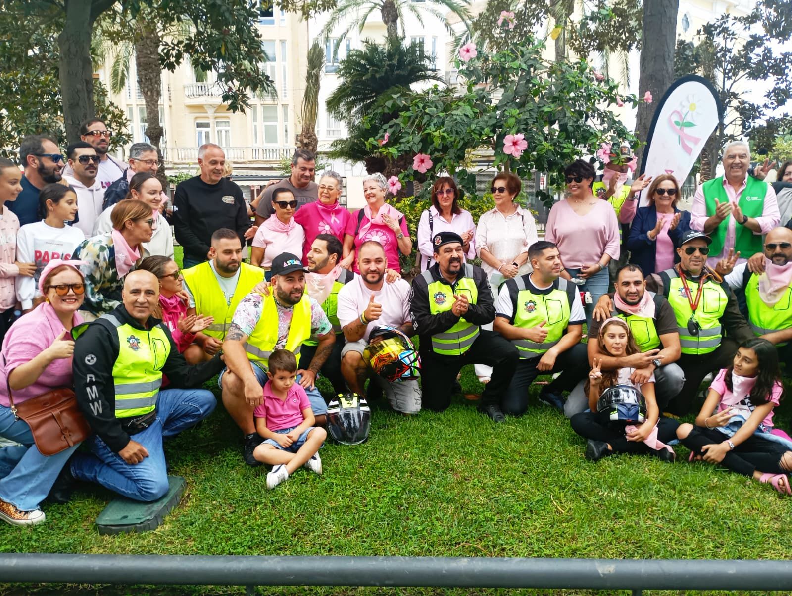 Ruido de moto y lágrimas de alegría para celebrar la vida Ruido de moto y lágrimas de alegría para celebrar la vida