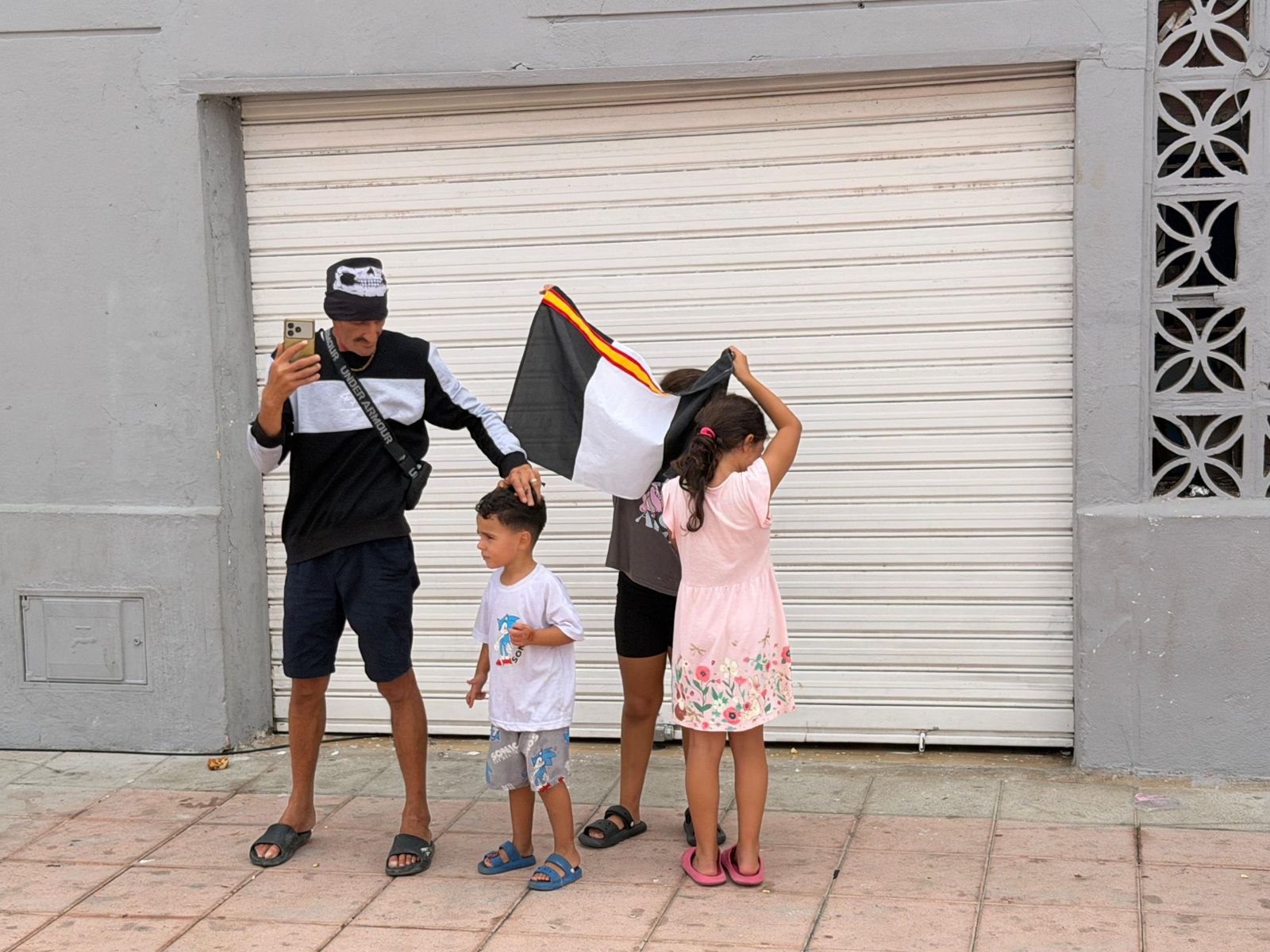 Ceuta vuelve a echarse a las calles para recordar que "Un caballa nunca se rinde"