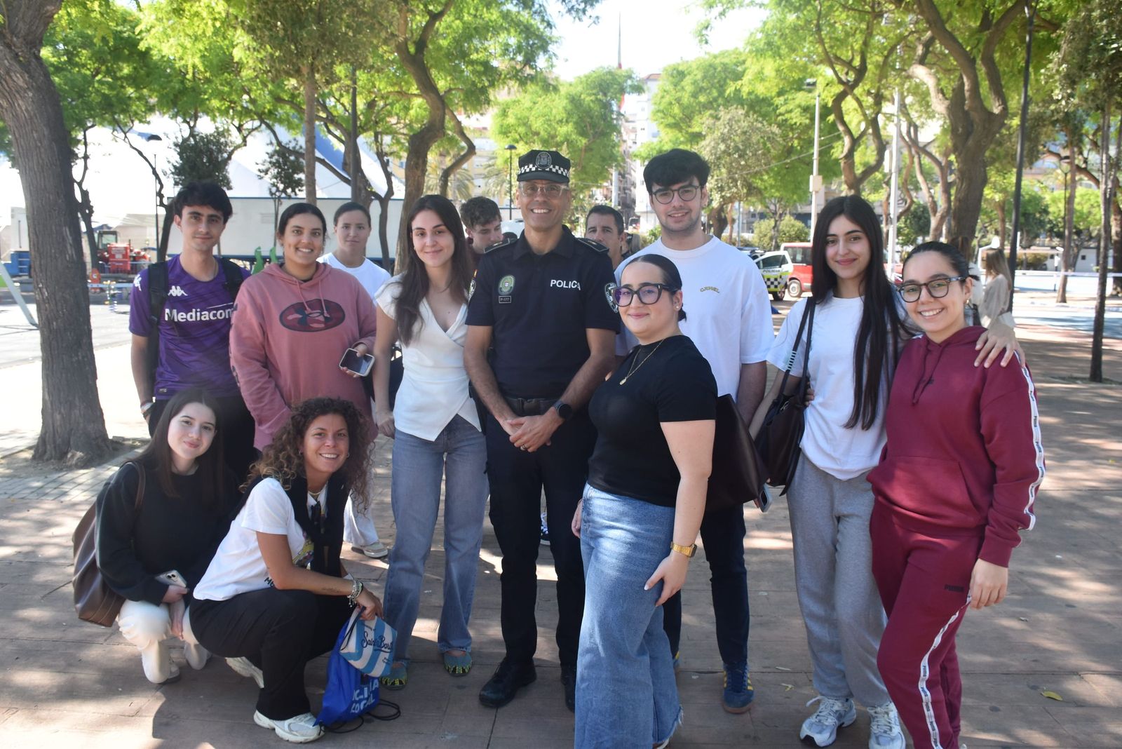 La Policía Local deslumbra a los pequeños de varios centros escolares