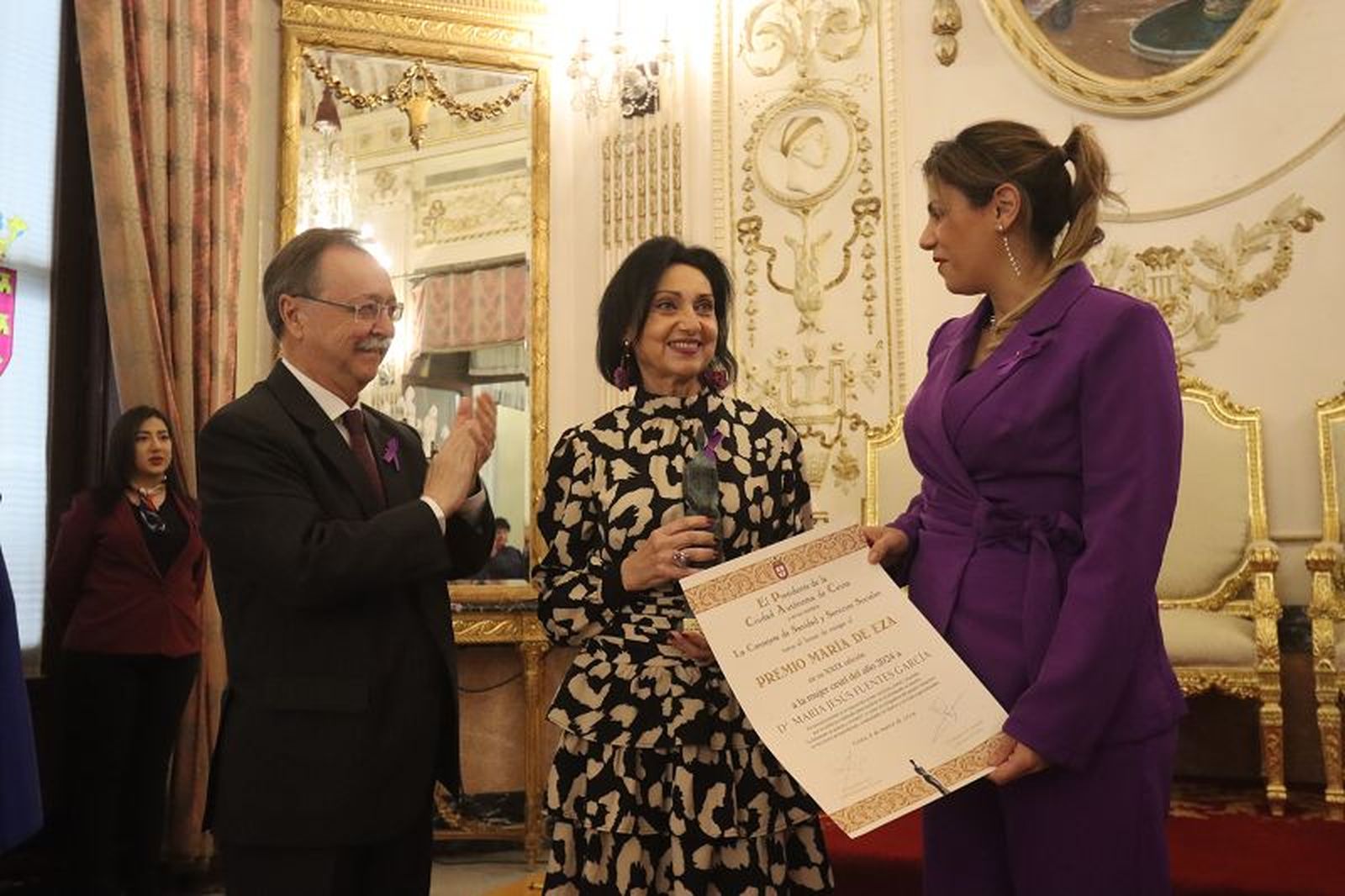 La poeta y docente María Jesús Fuentes ha sido la última galardonada con el premio/FOTO EL PUEBLO
