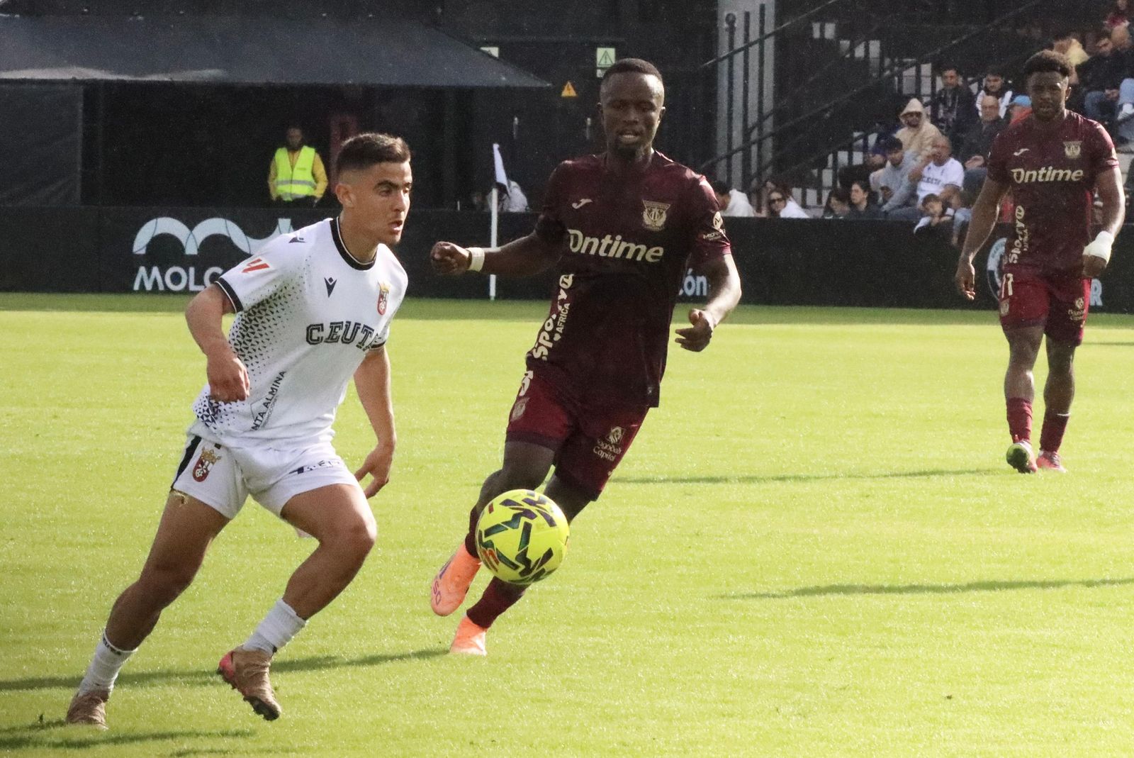 FOTOGALERÍA | El intenso encuentro entre la AD Ceuta y el Leganés en el Alfonso Murube