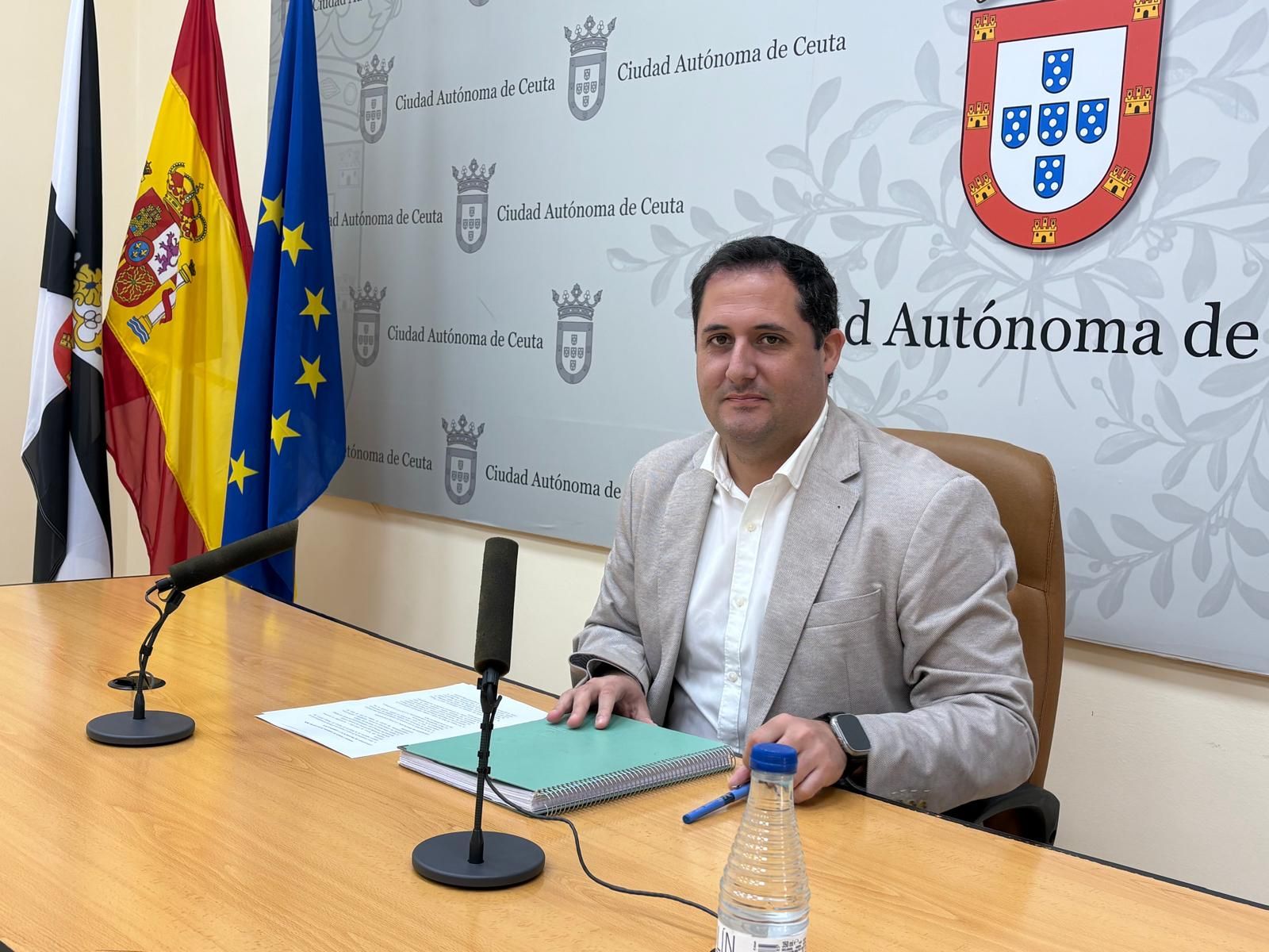 El portavoz del Gobierno, Alejandro Ramírez, este martes durante su comparecencia