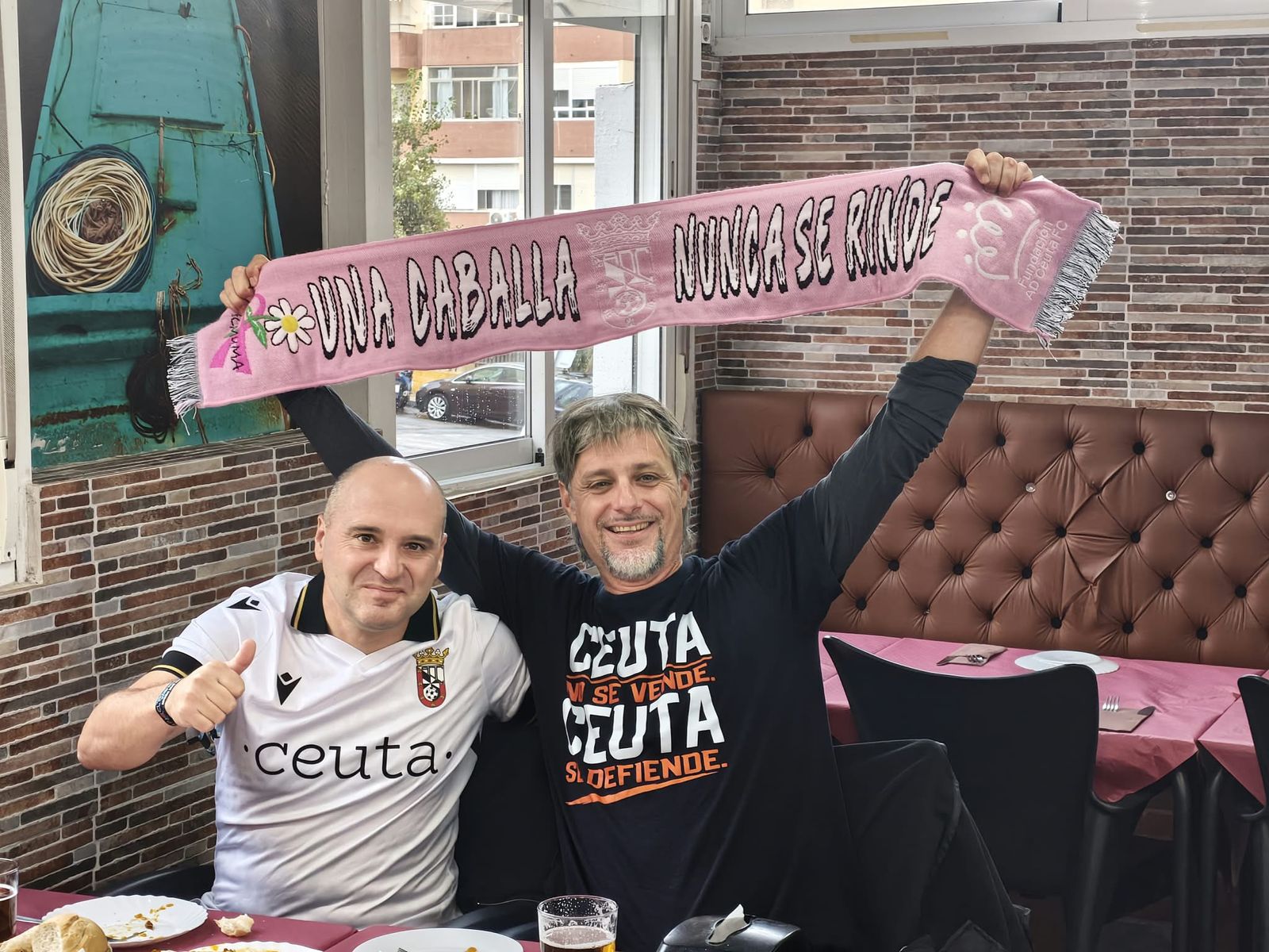 Así vivió la afición caballa la previa junto a los seguidores del Oviedo