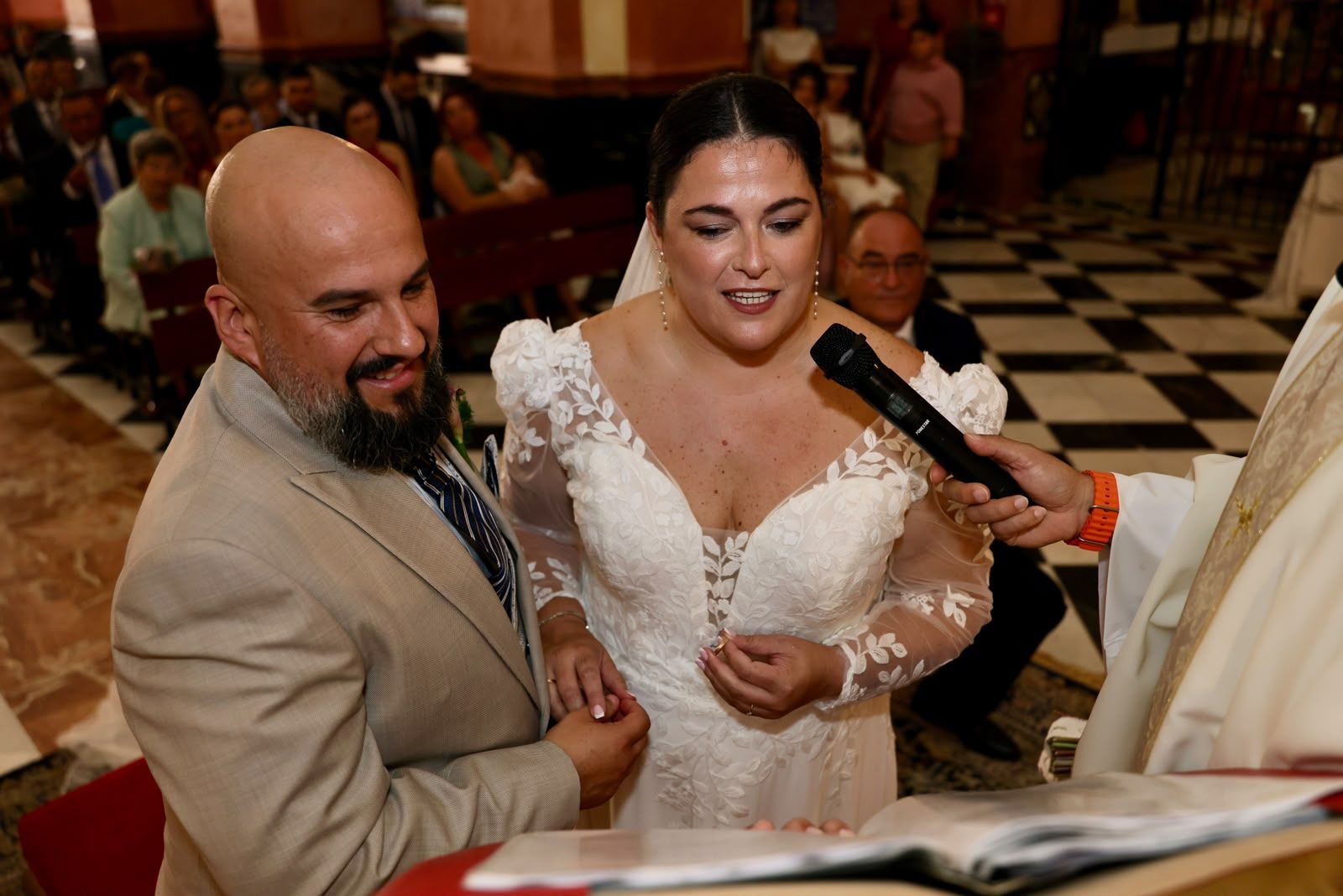 Eva y Fran contraen matrimonio en Los Remedios