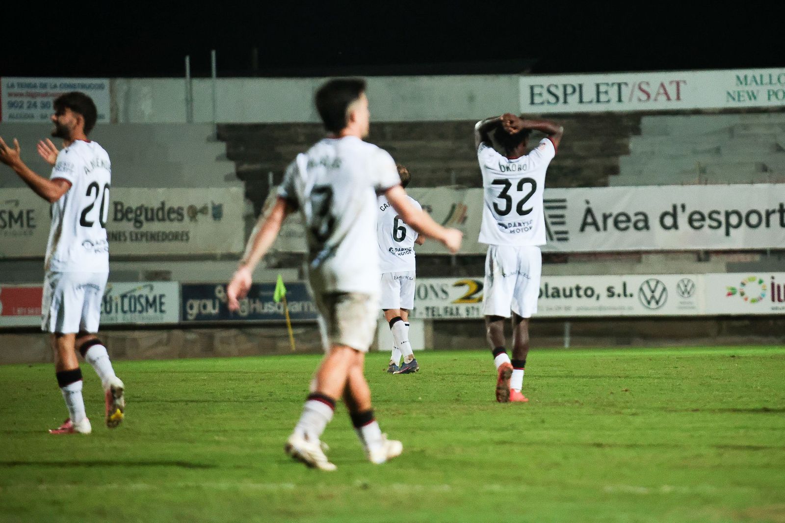 Victoria poco convicente del Ceuta ante el Poblense (1-2) para avanzar en Copa