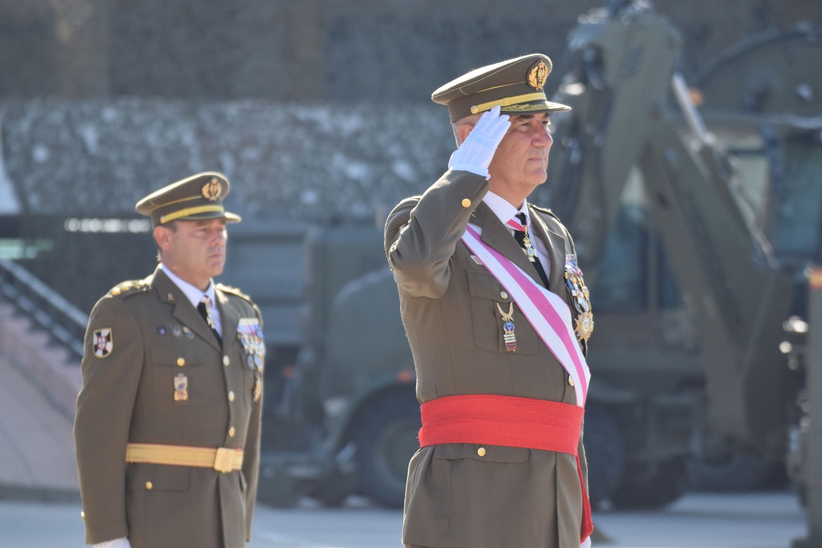 El Regimiento de Ingenieros 7 honra a San Fernando en una solemne parada militar en El Jaral