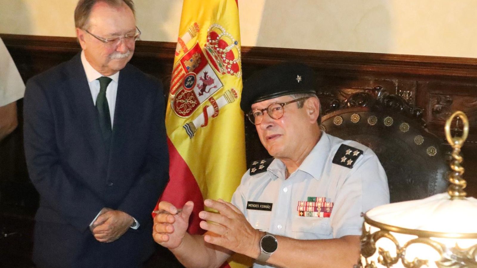 Vivas recibe en Ceuta a los jefes de Estado Mayor del Ejército de Tierra de España y Portugal
