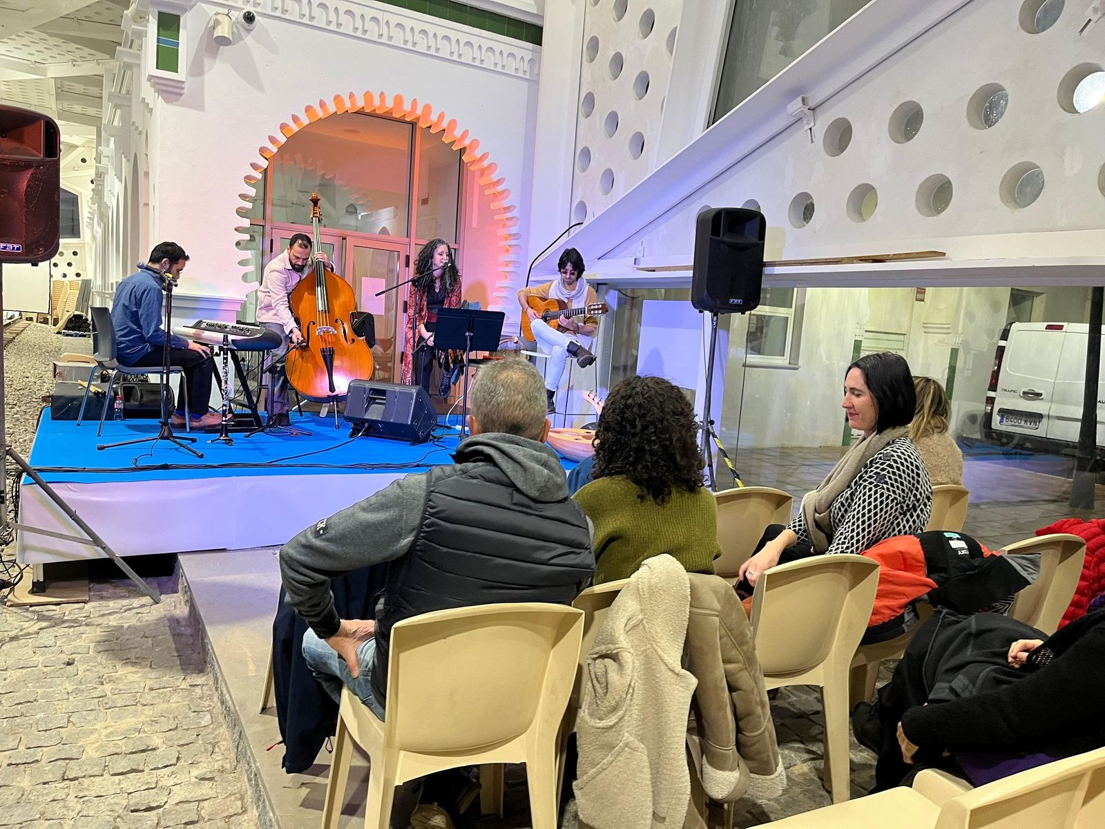 ‘Músicas Sevilla’ de Evoéh Quartet embruja el Ferrocarril a base de jazz y flamenco mediterráneos