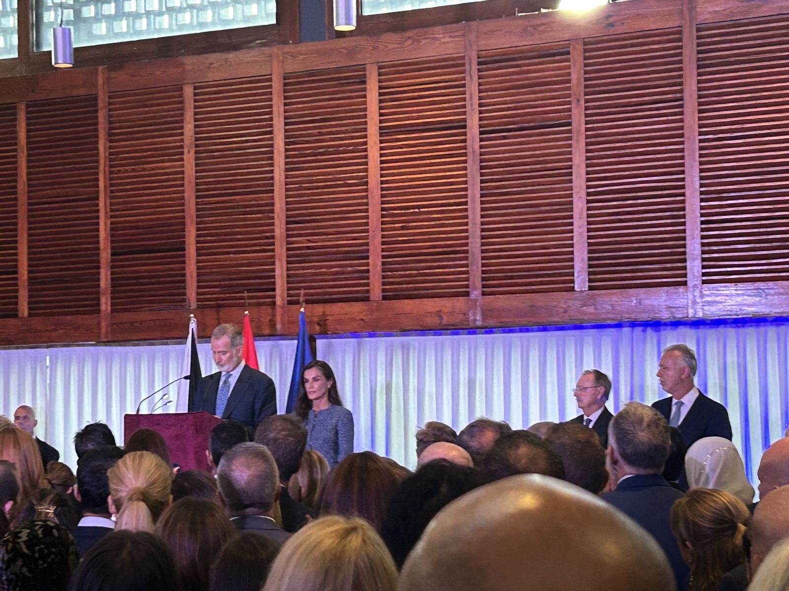 El Rey ofrece un discurso en el Muralla junto a la reina Letizia, Juan Vivas y Ángel Víctor Torres