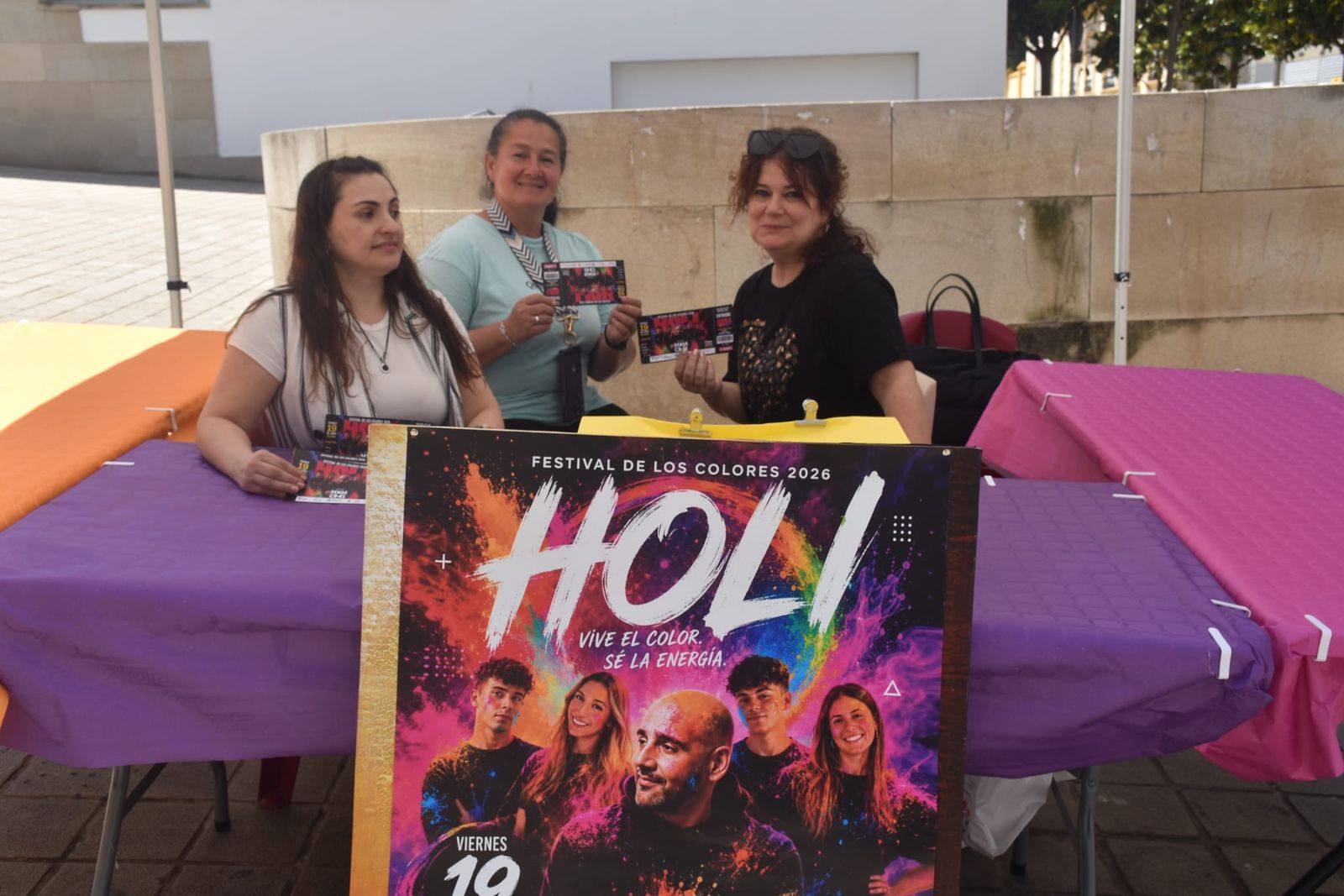 El Colegio de San Agustín disfruta de una feliz jornada solidaria con su Cruz de Mayo