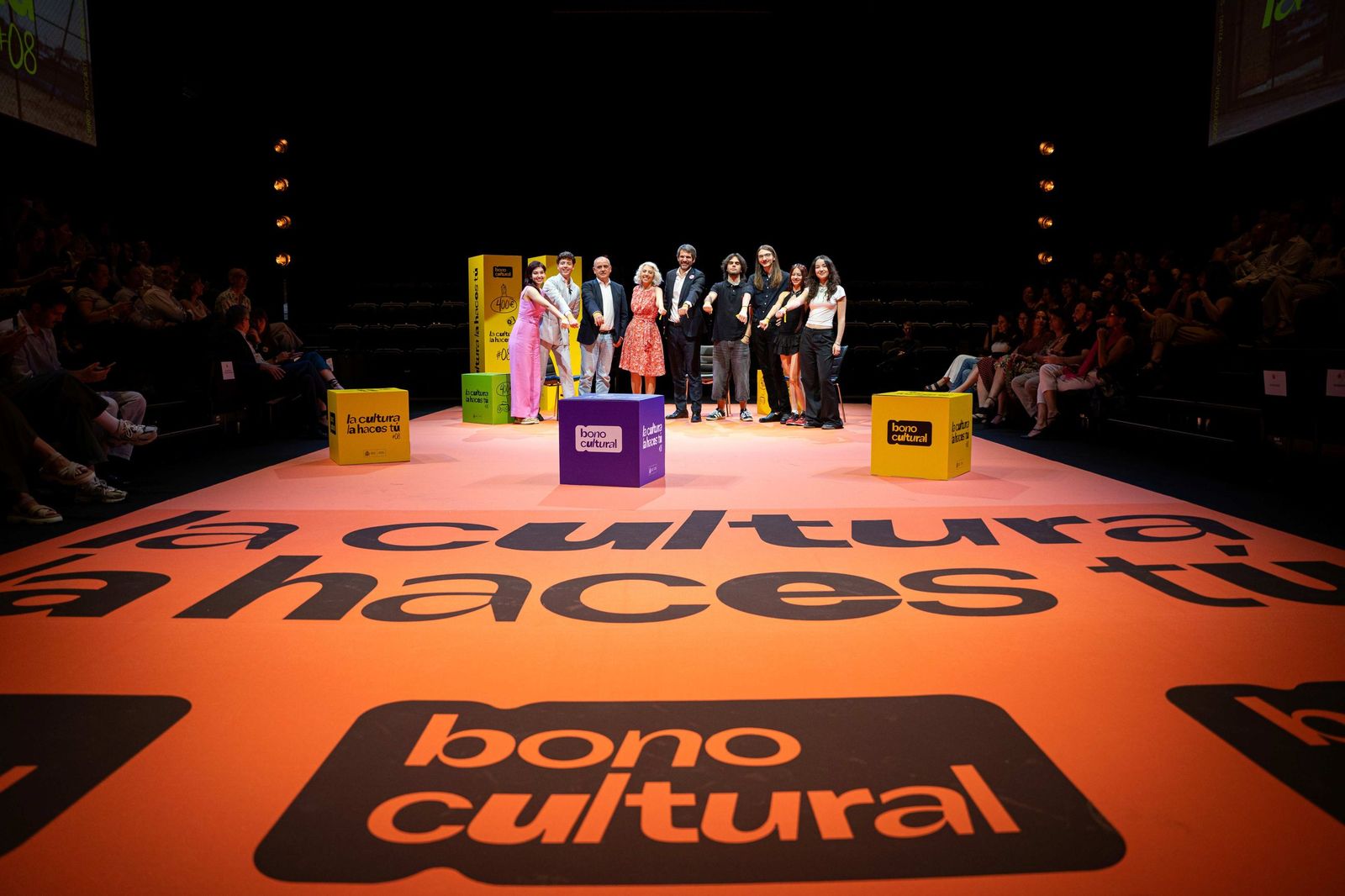 Presentación del Bono Cultural Joven con el ministro de Cultural, Ernest Urtasun