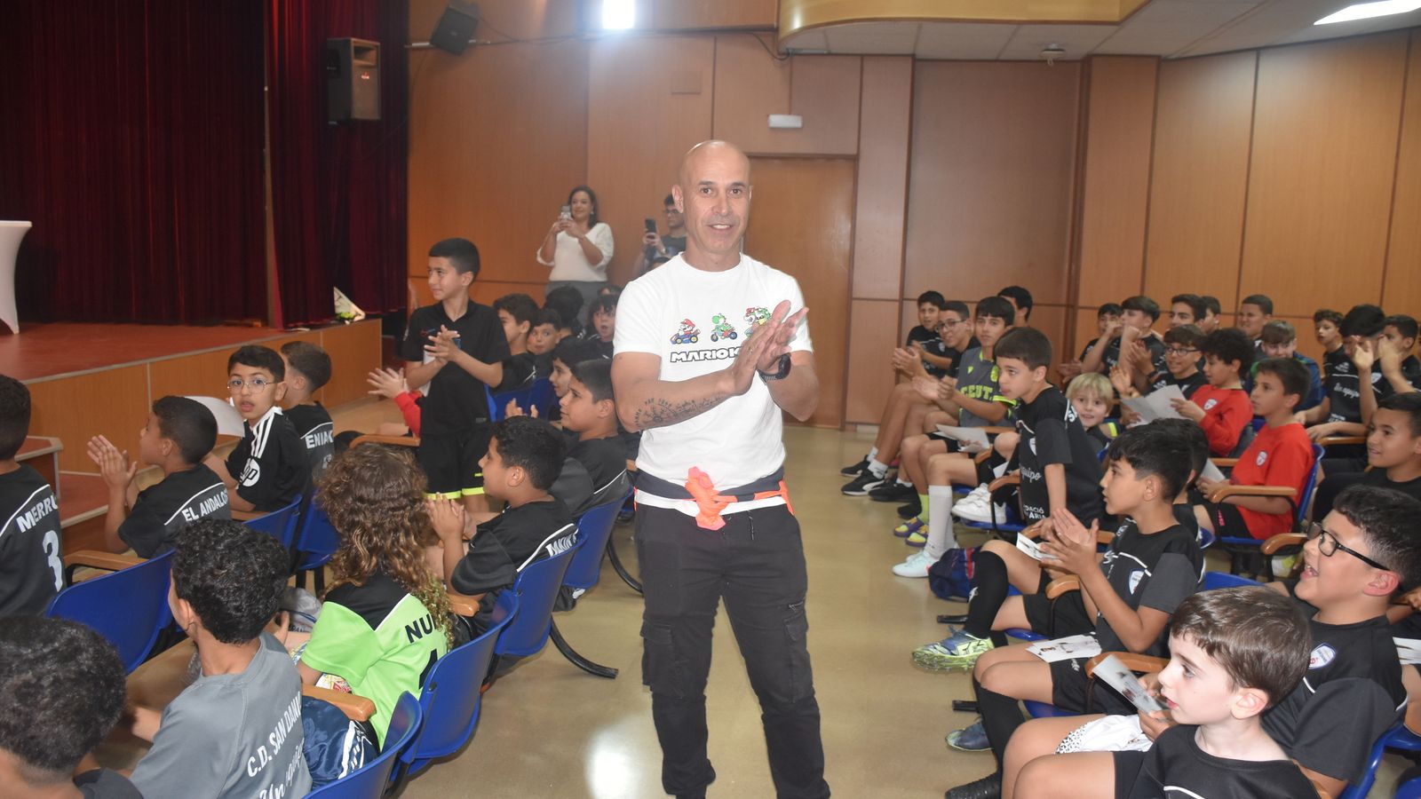 La AD Ceuta visita el Colegio San Daniel