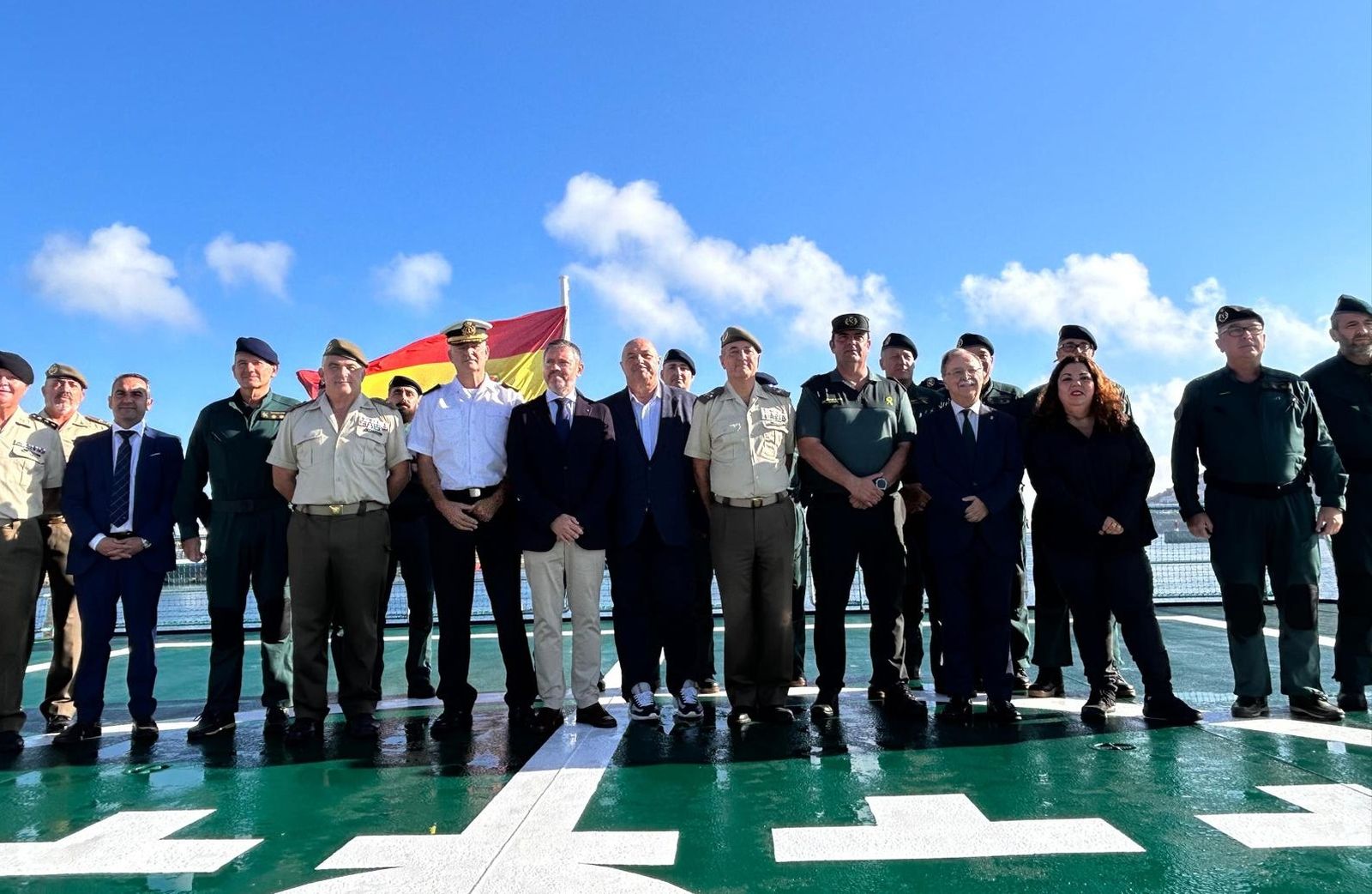 La Guardia Civil muestra sus medios a los escolares