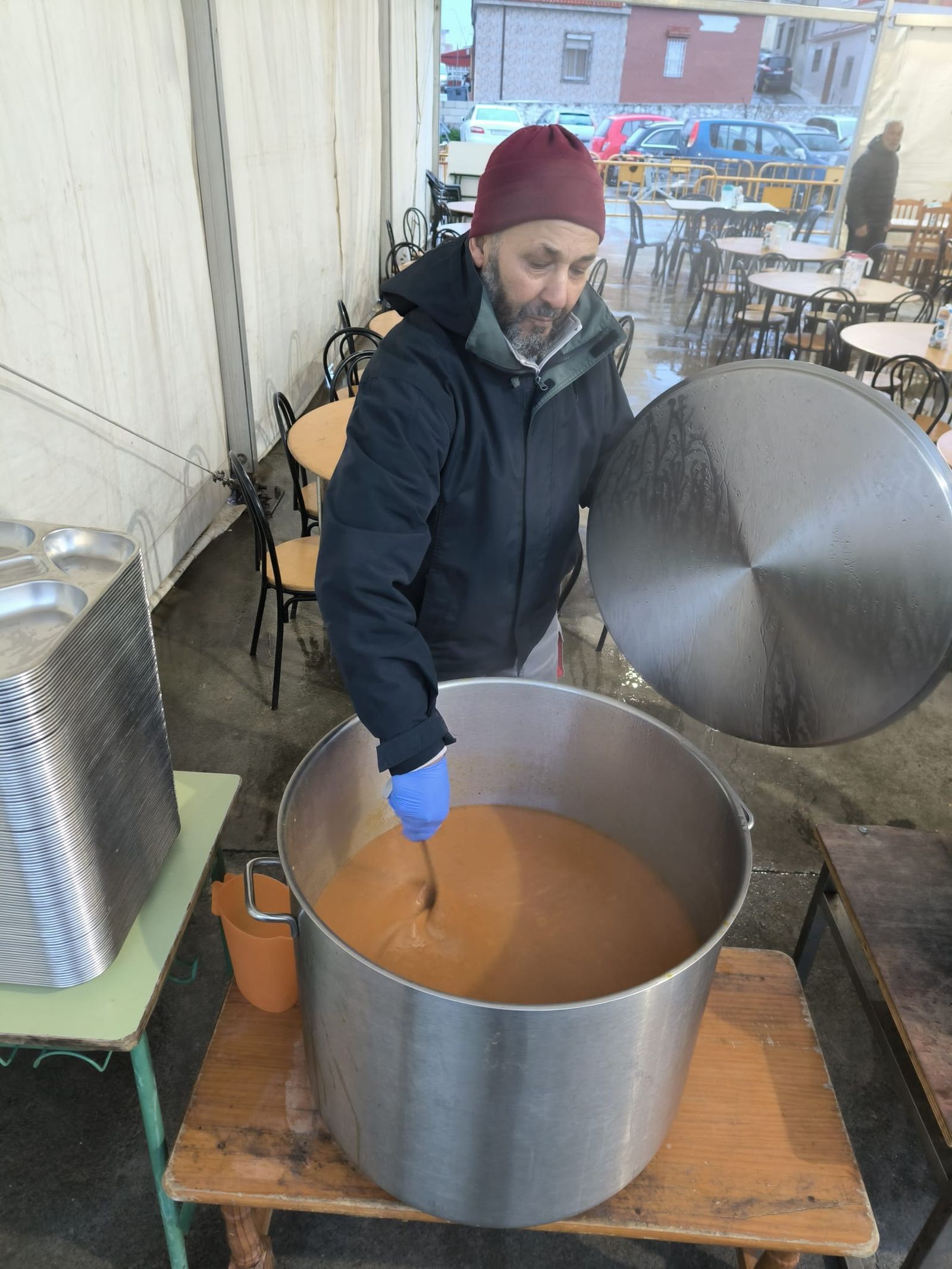 La prensa ceutí disfruta de un delicioso iftar en comunidad y de la mano de Luna Blanca