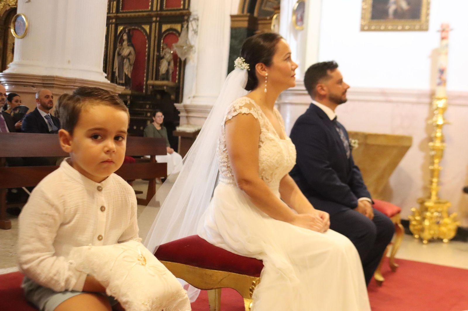 FOTOGALERÍA | Marta y Laslo se dan el 'sí quiero' ante la Patrona de Ceuta