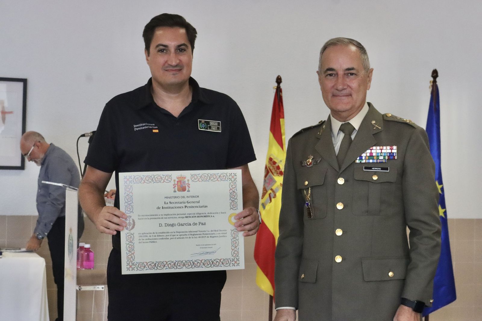 El Centro Penitenciario de Ceuta entrega medallas y condecoraciones en honor a la Virgen de la Merced