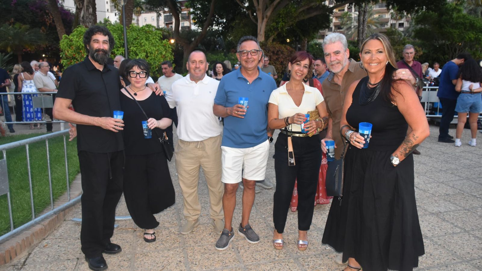 El ‘Loco’ de siempre, el viejo rockero de hoy: Loquillo triunfa en Ceuta