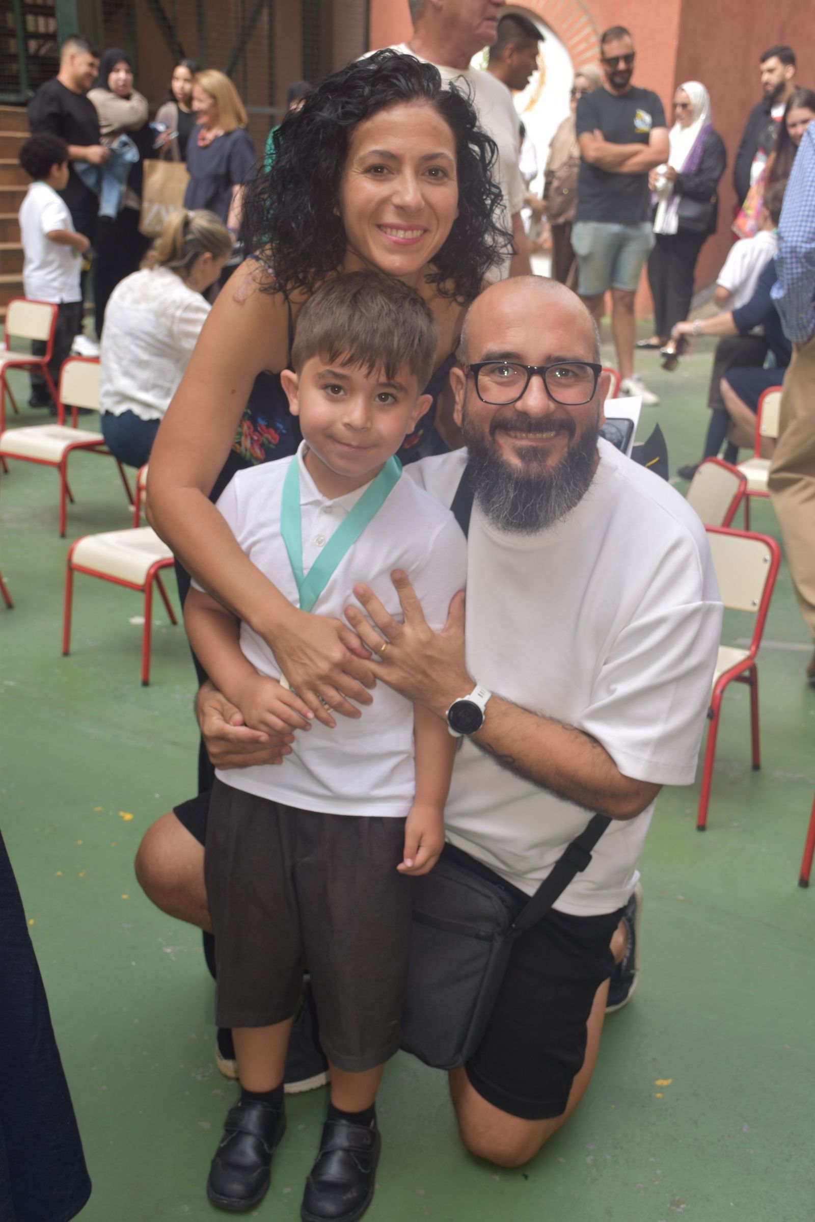 Las lágrimas de orgullo toman el CC Beatriz de Silva en la graduación más especial de sus pequeños