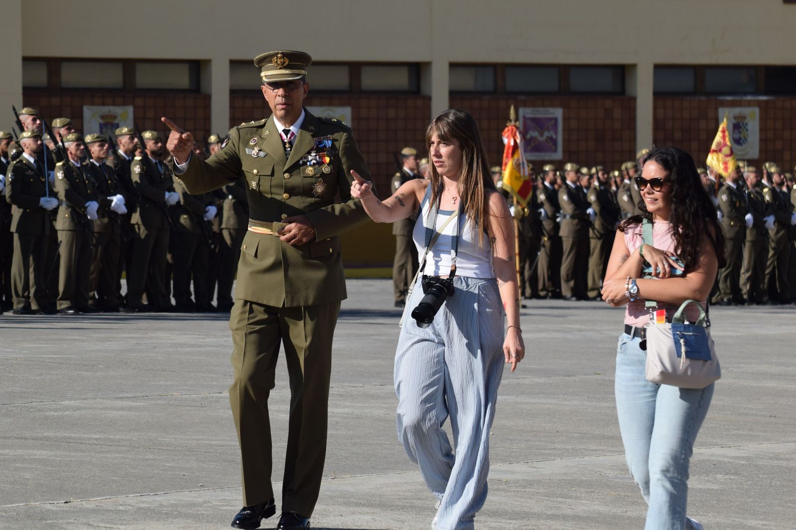 El Regimiento de Ingenieros 7 honra a San Fernando en una solemne parada militar en El Jaral