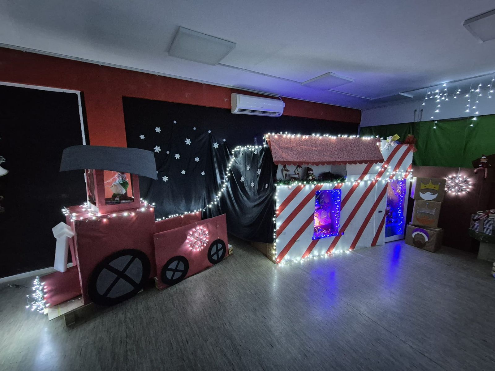 El CEIP Maestro Juan Morejón presenta su solidaria “Plaza de la Navidad”