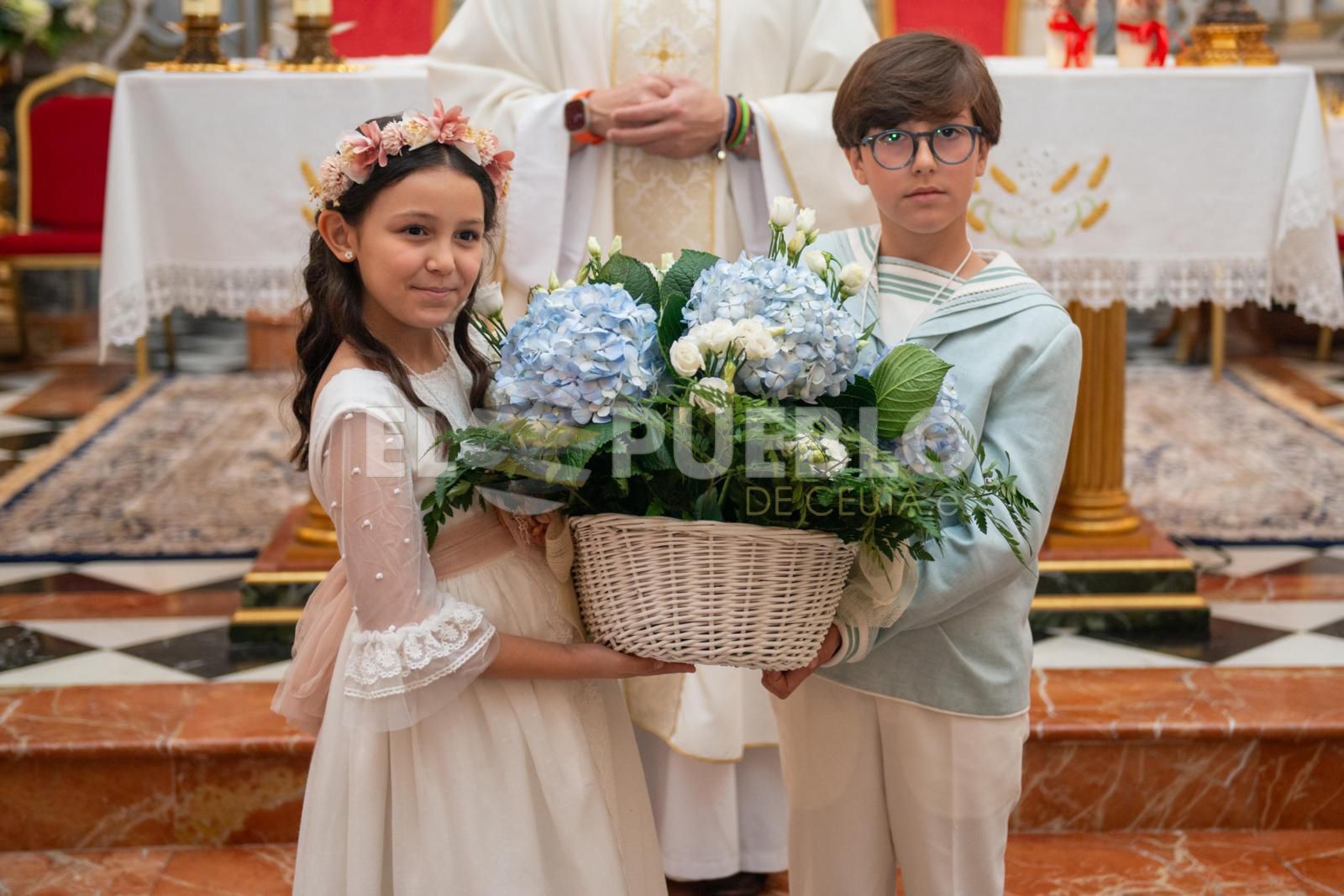 Comuniones en la Iglesia de Nuestra Señora de los Remedios