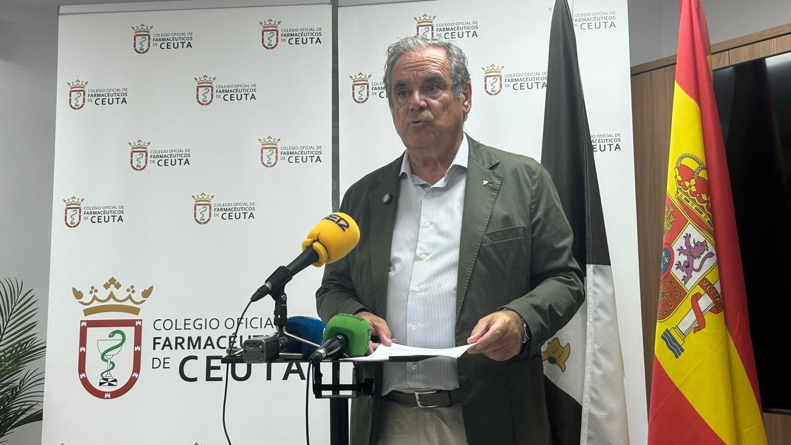 El presidente del Consejo General de Colegios Farmacéuticos, Jesús Aguilar, este miércoles en Ceuta