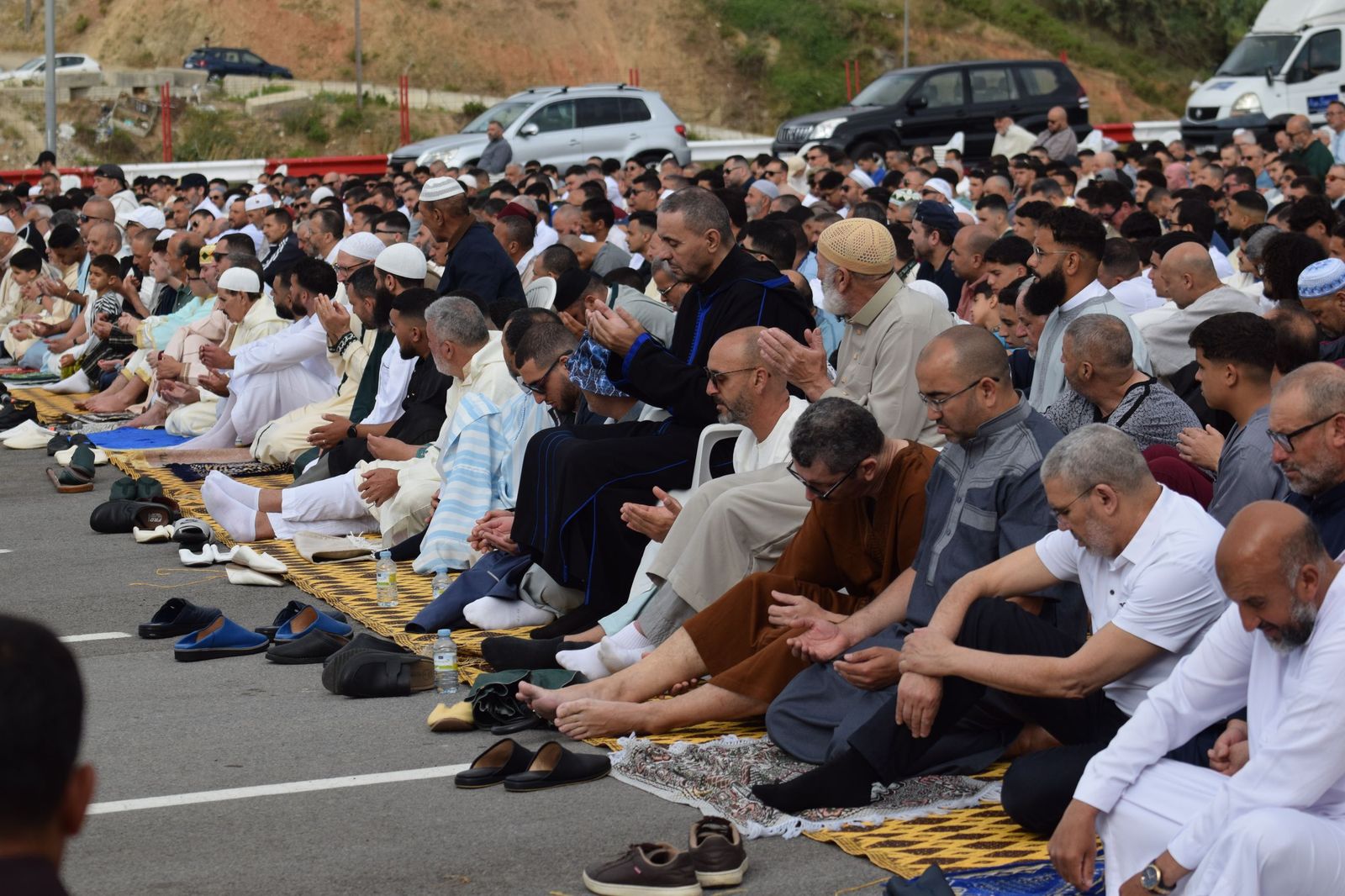 Devoción y respeto en otro rezo multitudinario en Ceuta